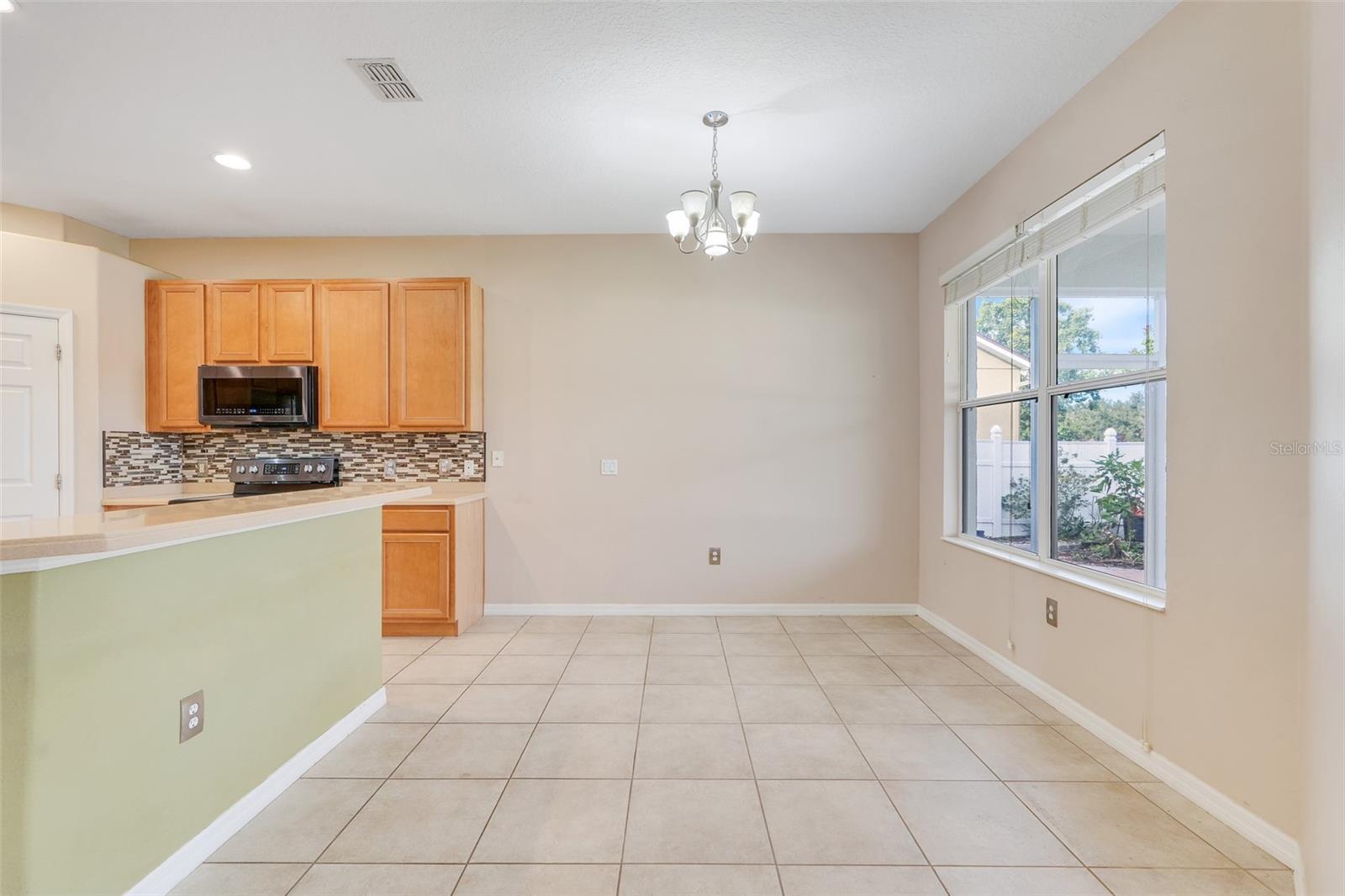 Image 14 of 38 For 4572 Barbados Loop