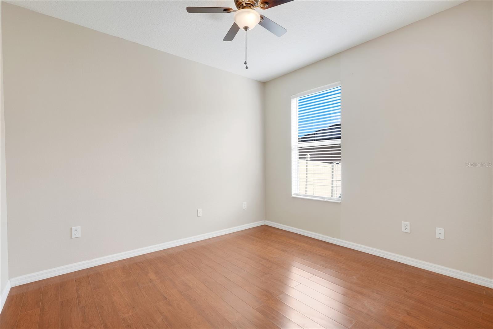 Image 24 of 38 For 4572 Barbados Loop