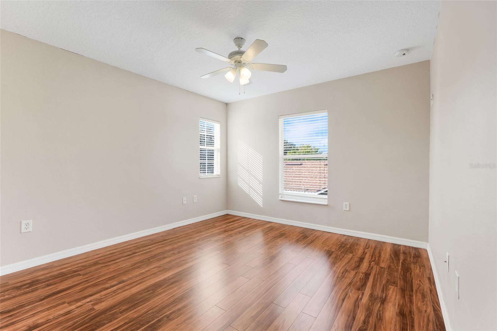 Image 30 of 38 For 4572 Barbados Loop