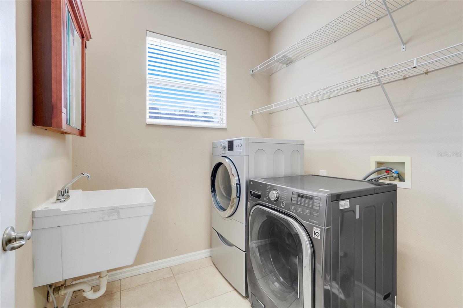 Image 31 of 38 For 4572 Barbados Loop