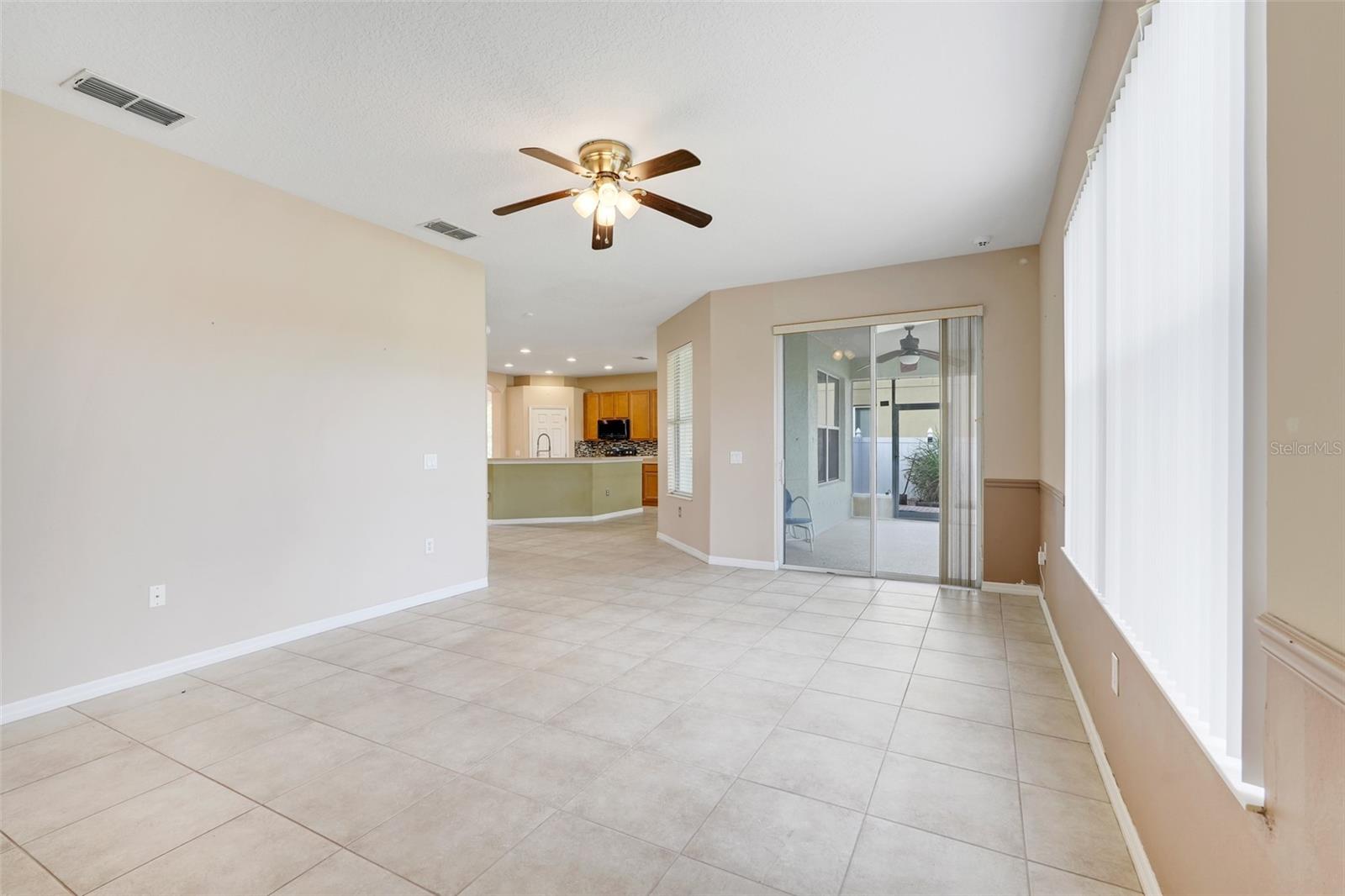 Image 8 of 38 For 4572 Barbados Loop