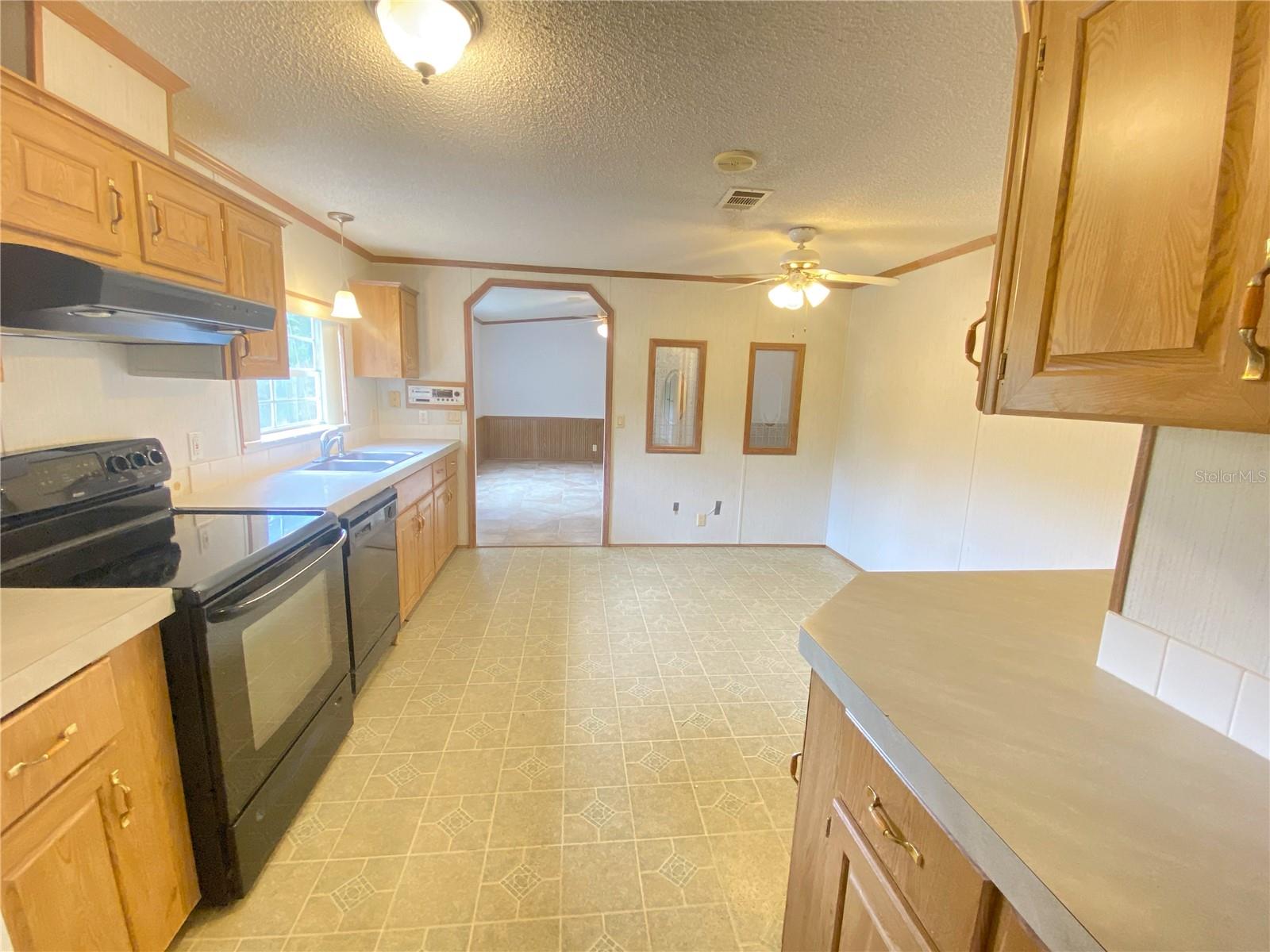 Image 8 of 46 For 23330 117th Terrace