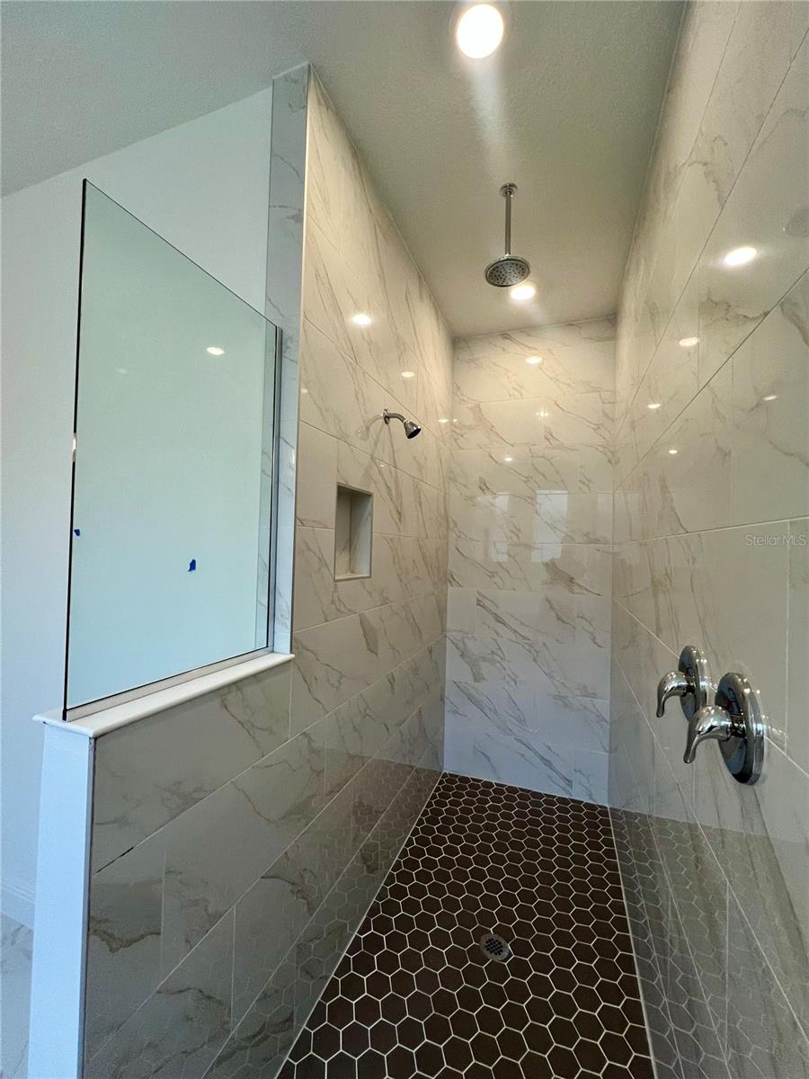 Image 11 of 34 For 2200 Keystone Pass Pass