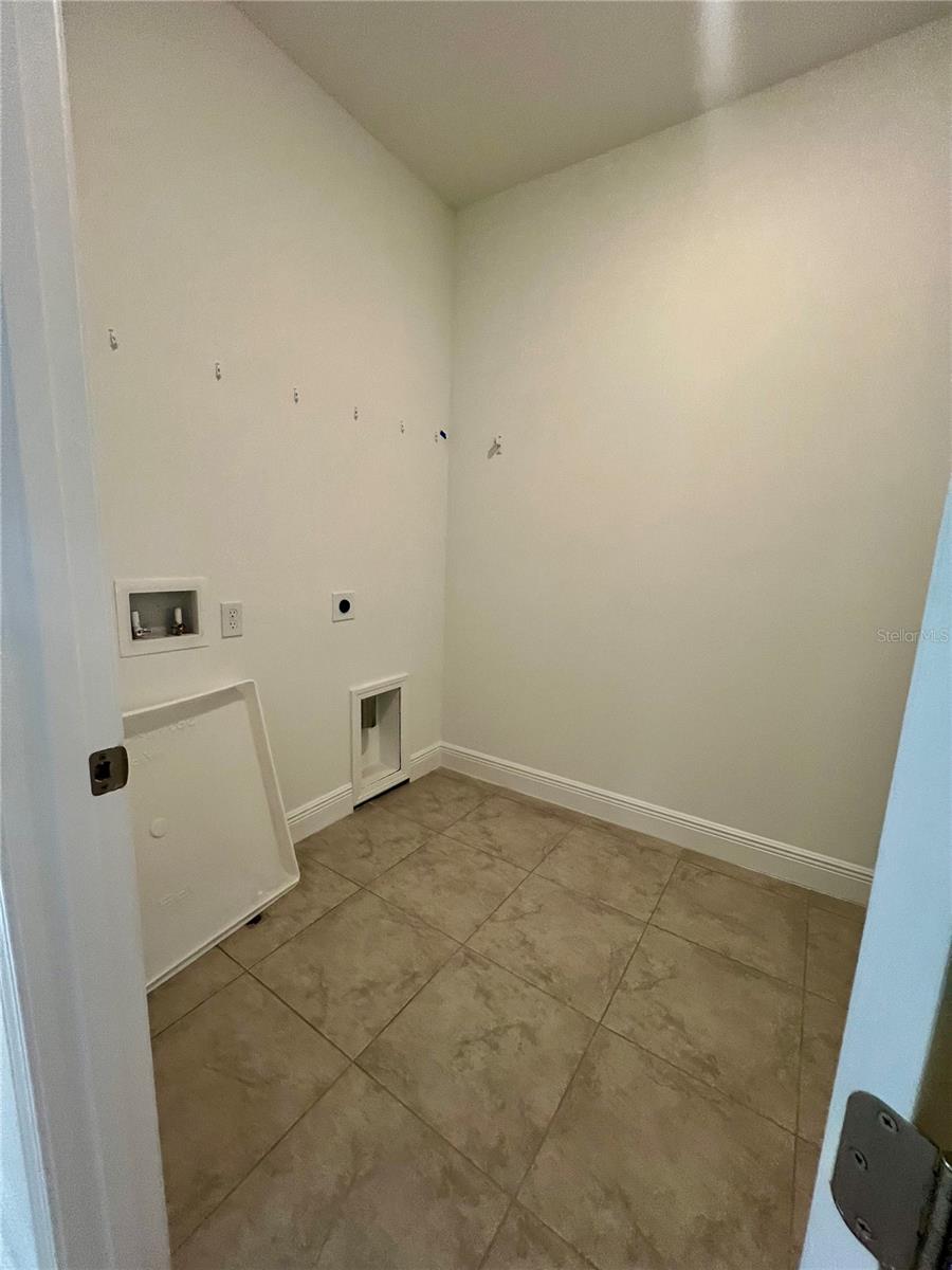 Image 21 of 34 For 2200 Keystone Pass Pass