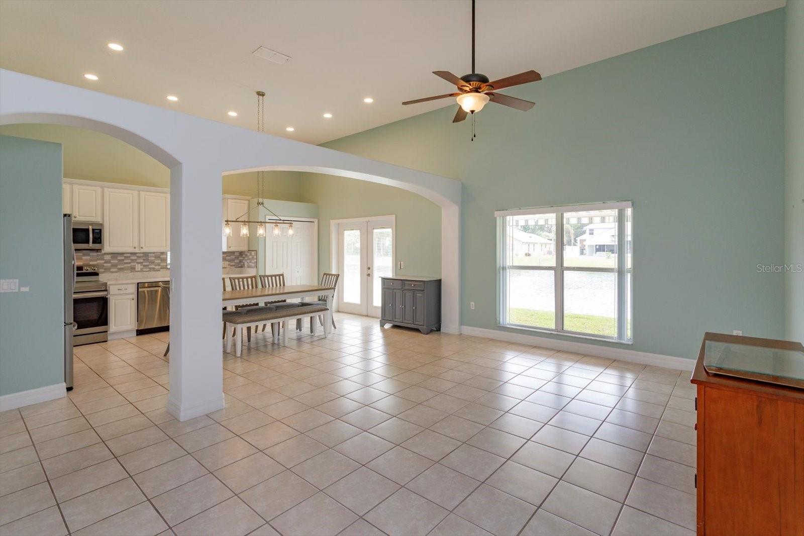 Image 11 of 33 For 16638 Citrus Parkway