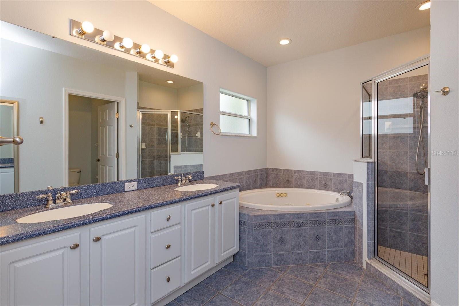 Image 21 of 33 For 16638 Citrus Parkway