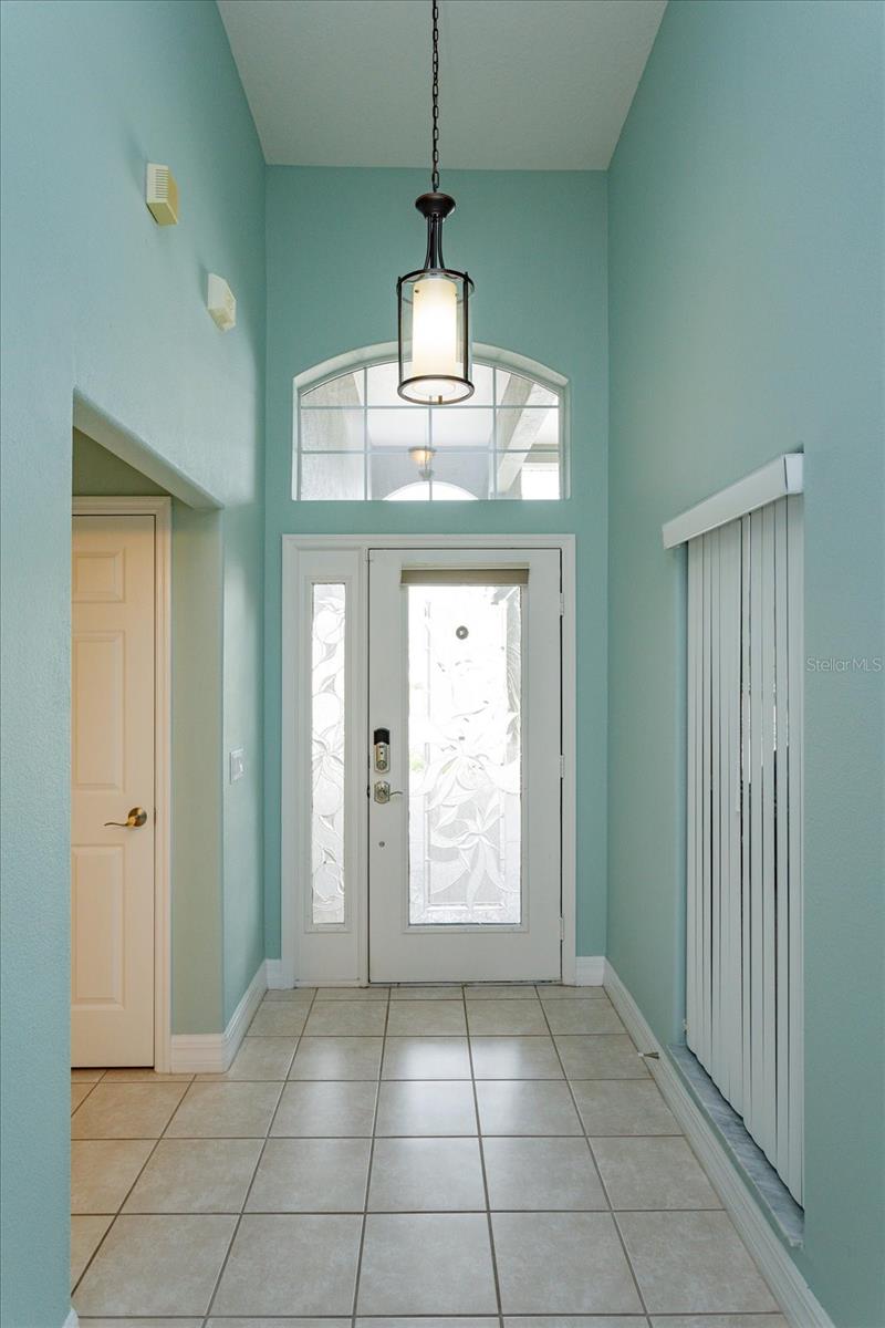 Image 6 of 33 For 16638 Citrus Parkway