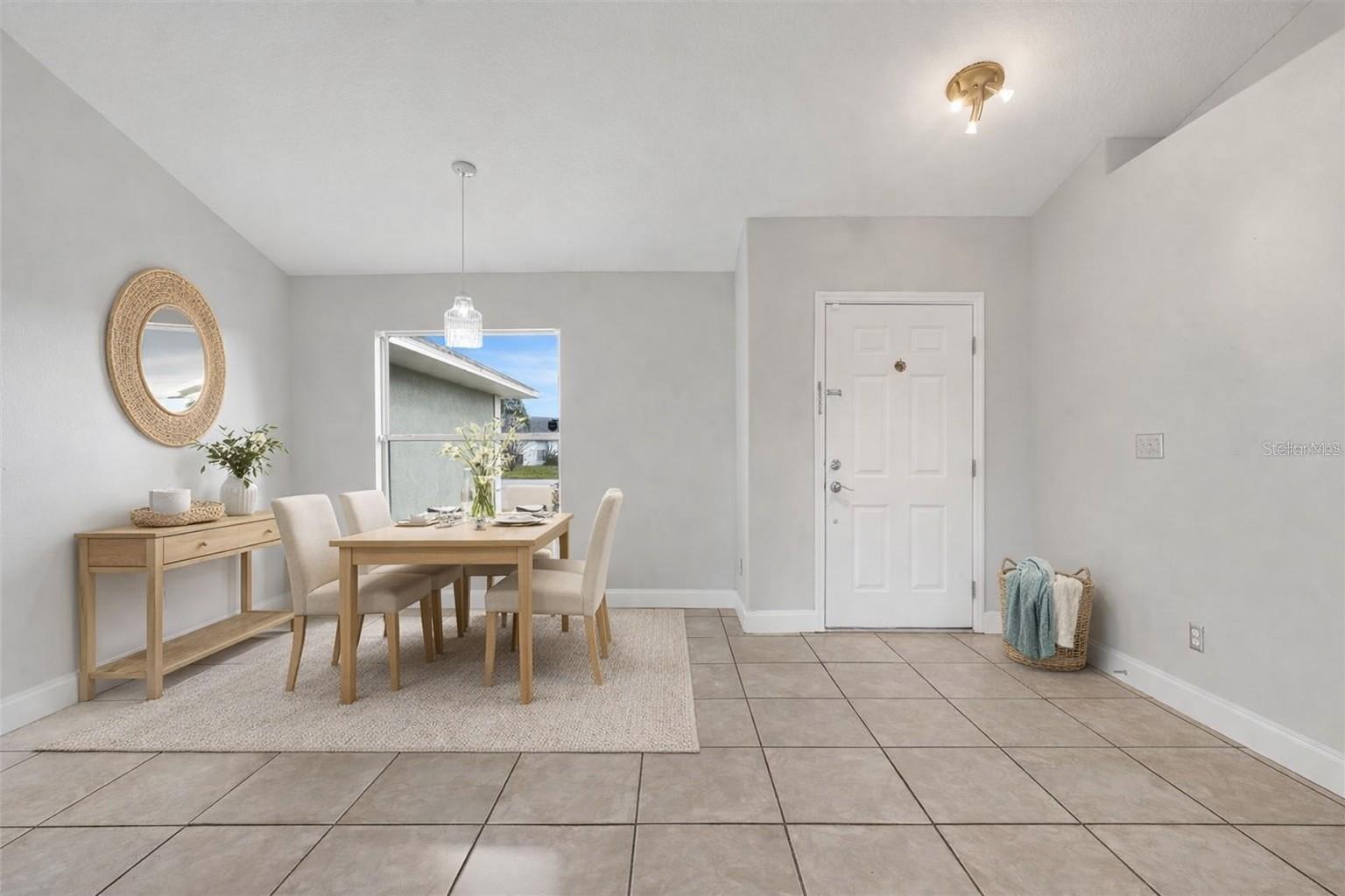 Image 5 of 38 For 345 Hidden View Drive