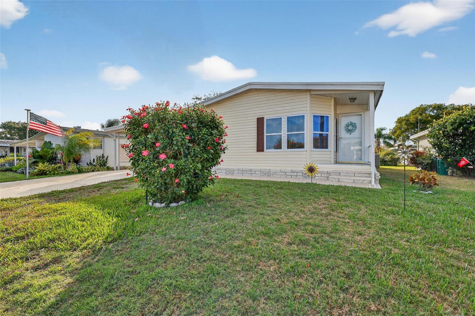 Image 4 of 32 For 3117 Manatee Road