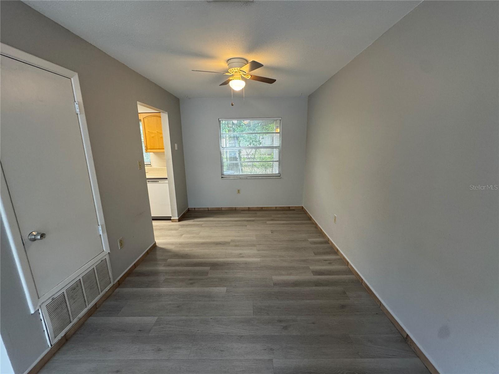 Image 6 of 11 For 1610 High Street