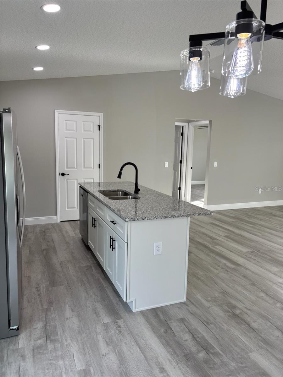 Image 16 of 31 For 2275 Eric Drive