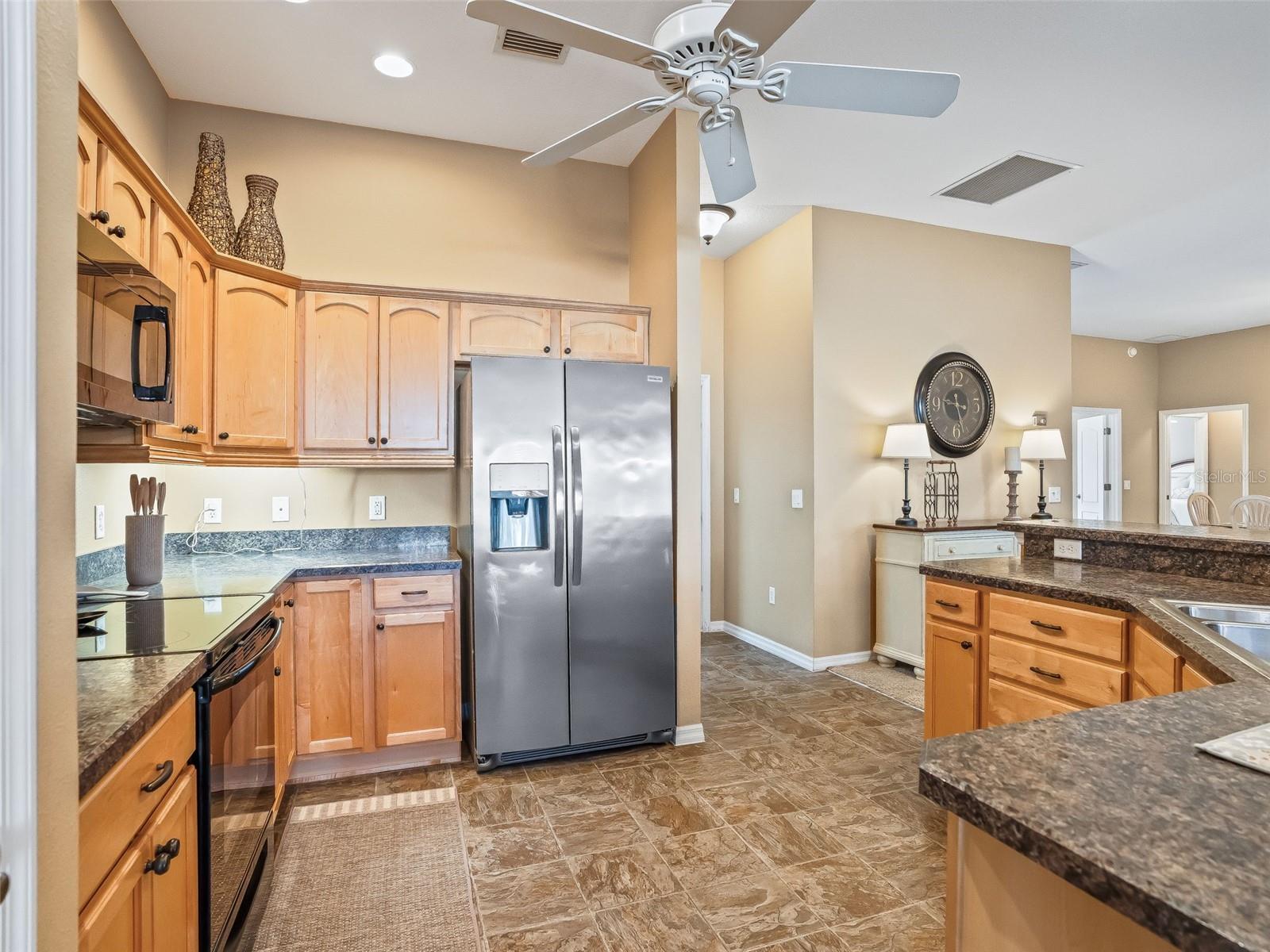 Image 12 of 27 For 2530 Hanlon Terrace