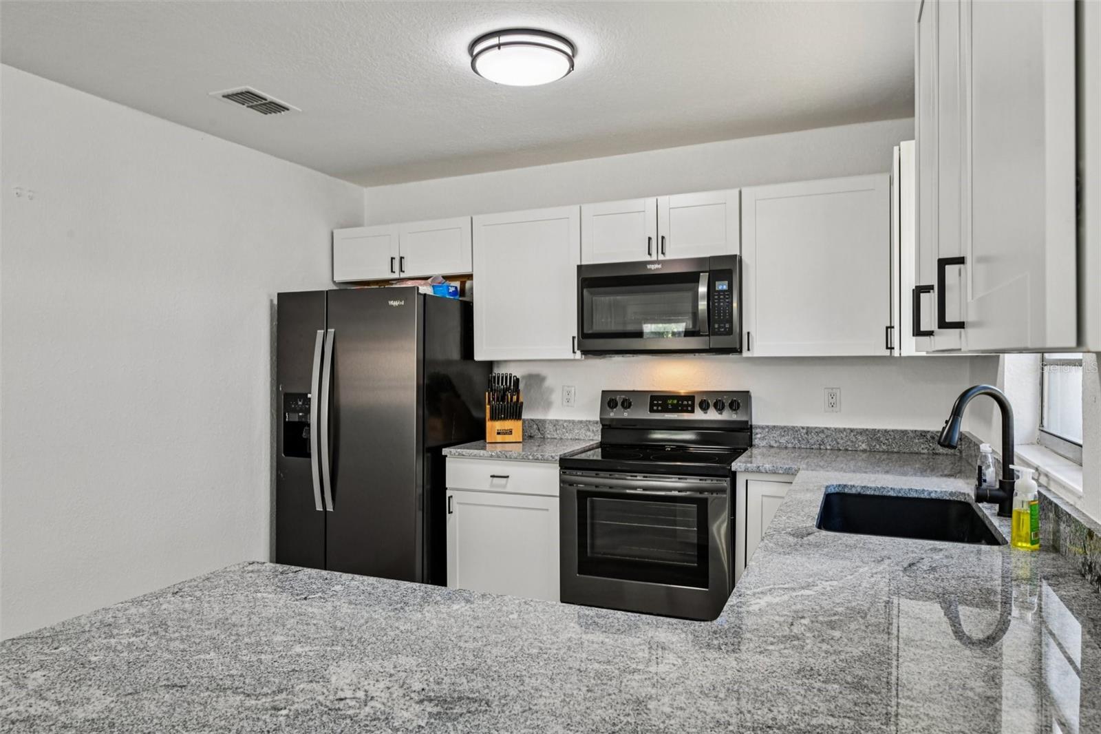 Image 12 of 33 For 56305 Redbud Road