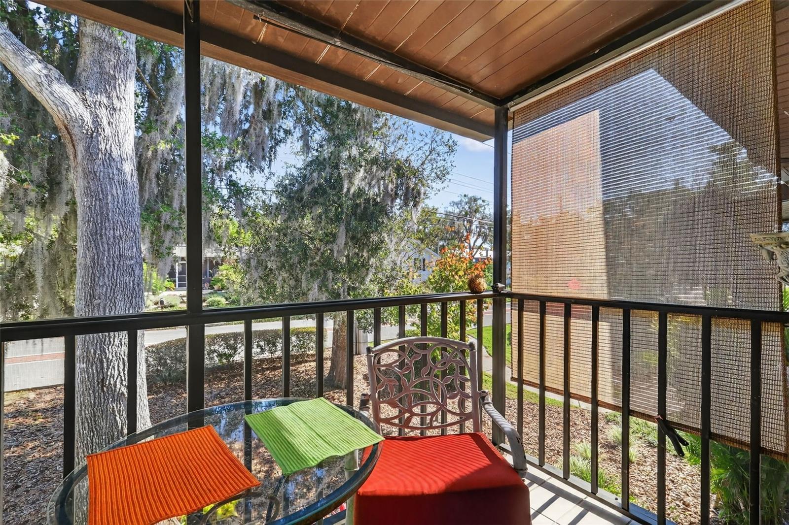 Image 31 of 51 For 225 10th Avenue E-2