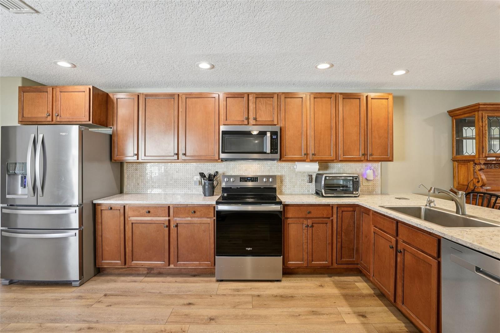 Image 7 of 23 For 2216 Cypress Cove Drive H3