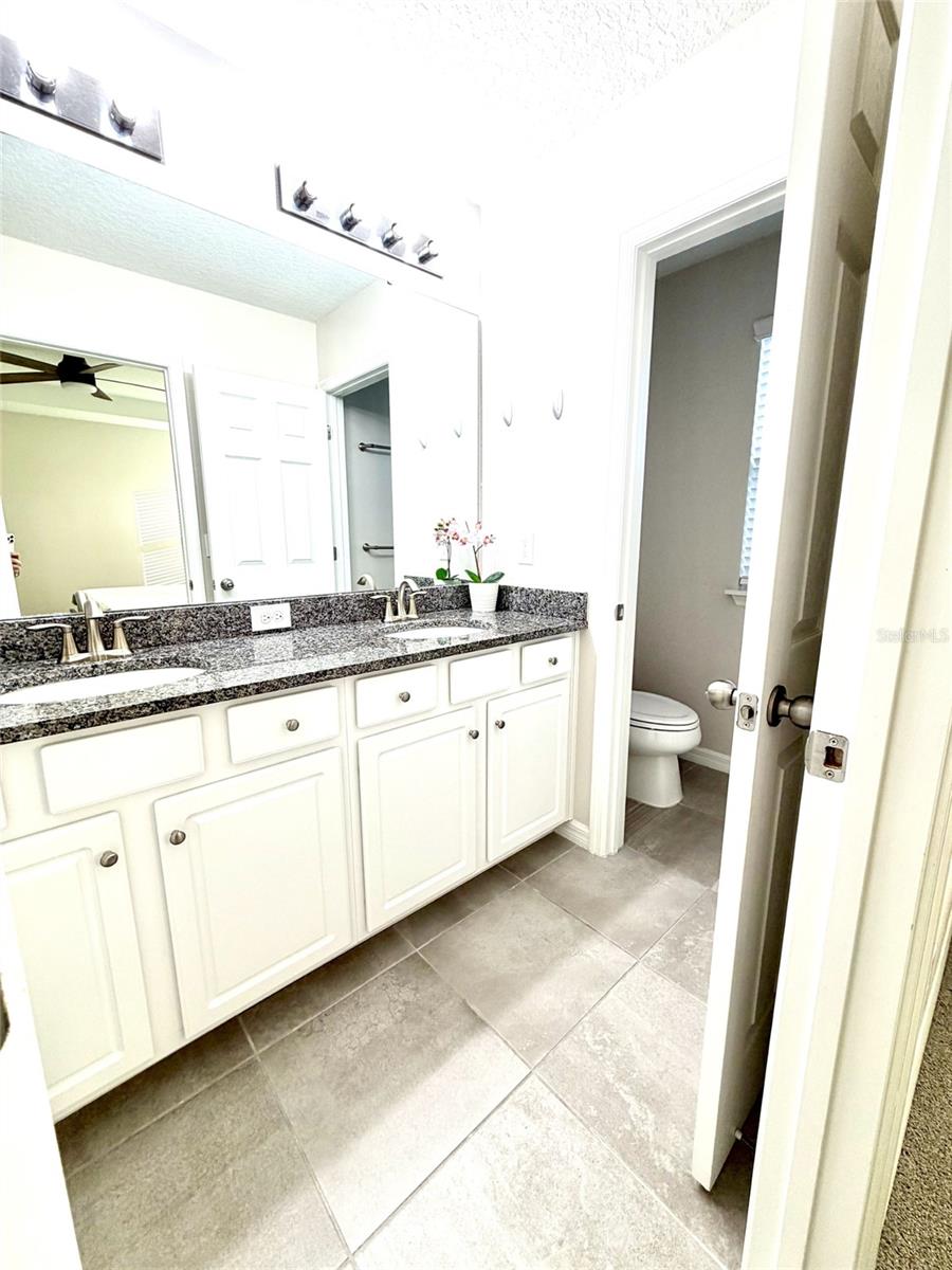 Image 21 of 39 For 15910 Marina Bay Drive