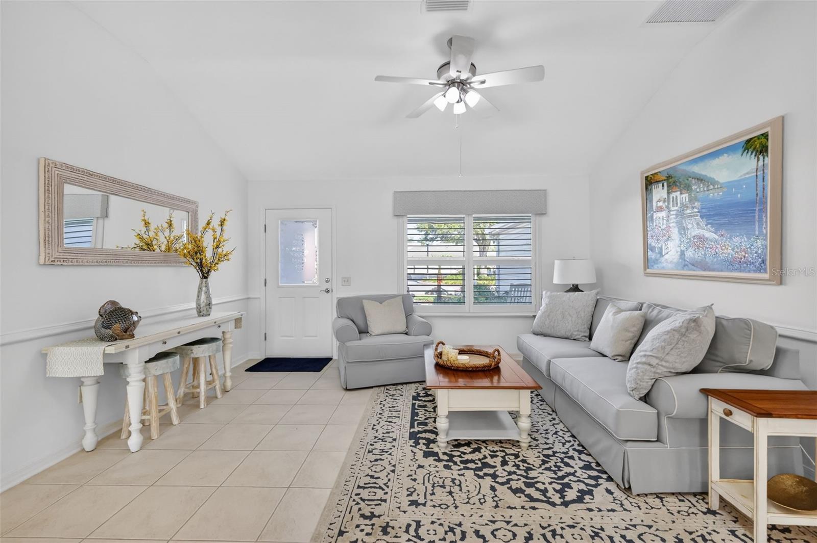 Image 4 of 42 For 938 Joanna Lane