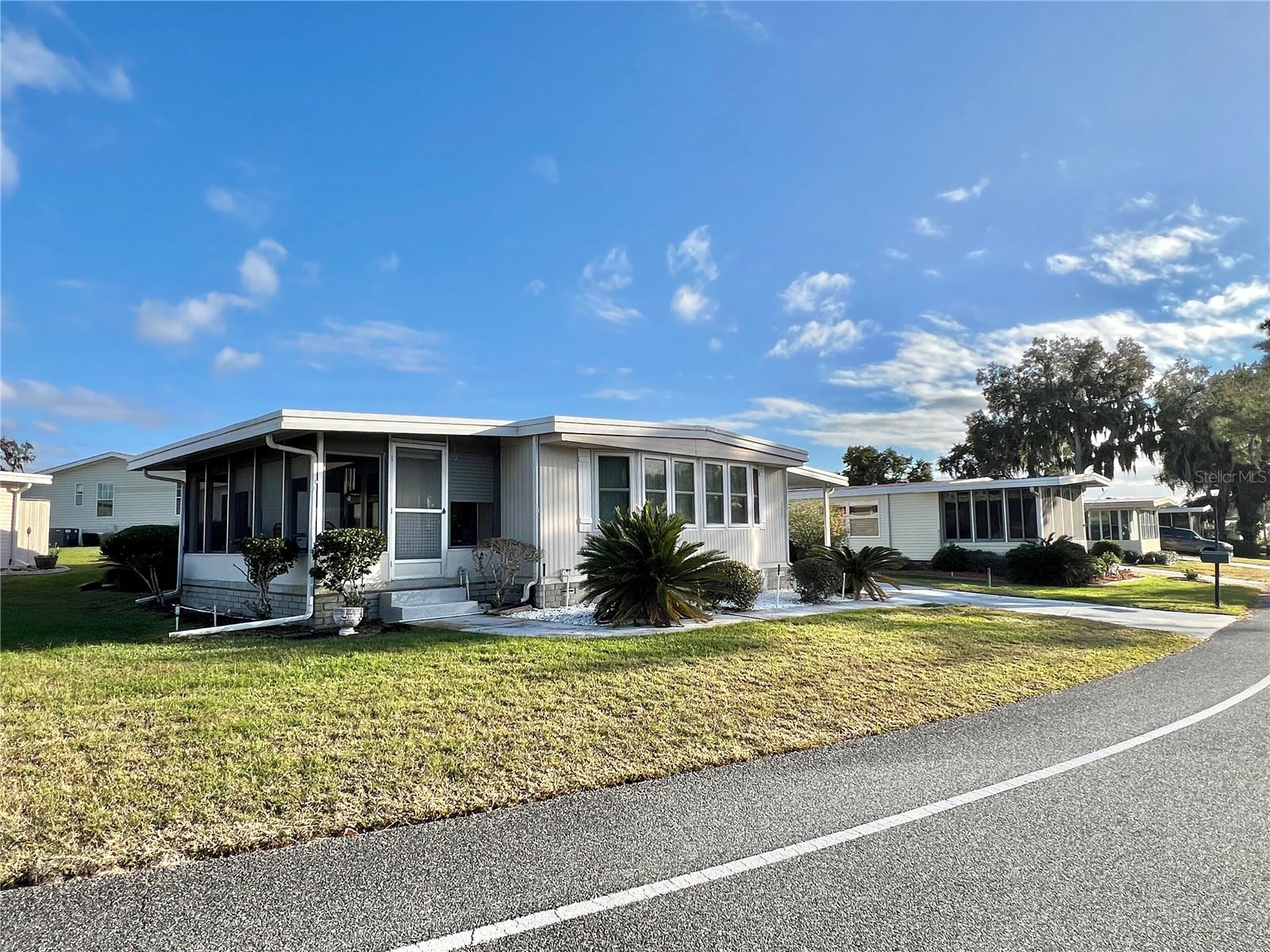 Image 20 of 24 For 341 Palo Verde Drive