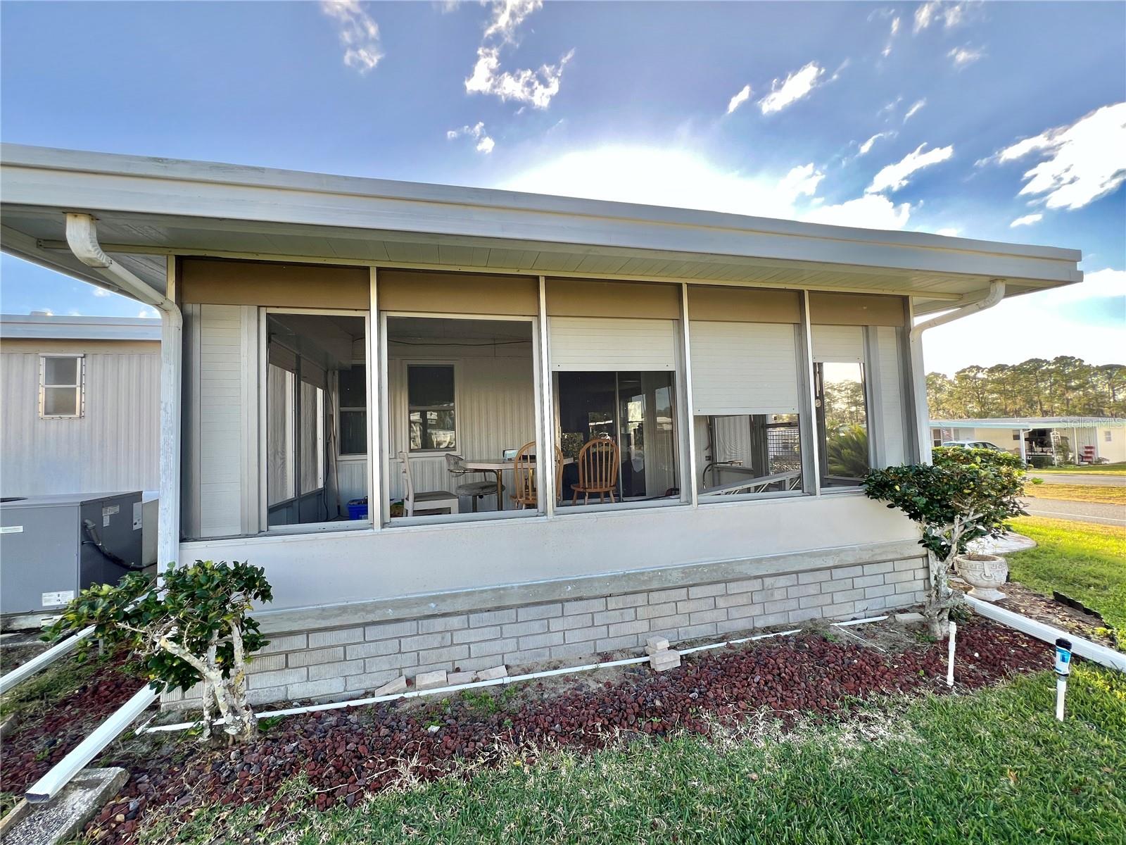 Image 21 of 24 For 341 Palo Verde Drive