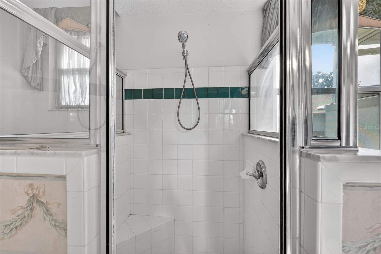 Image 23 of 41 For 5309 Cornwall Court