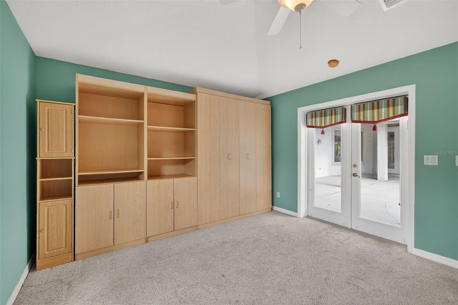 Image 28 of 41 For 5309 Cornwall Court