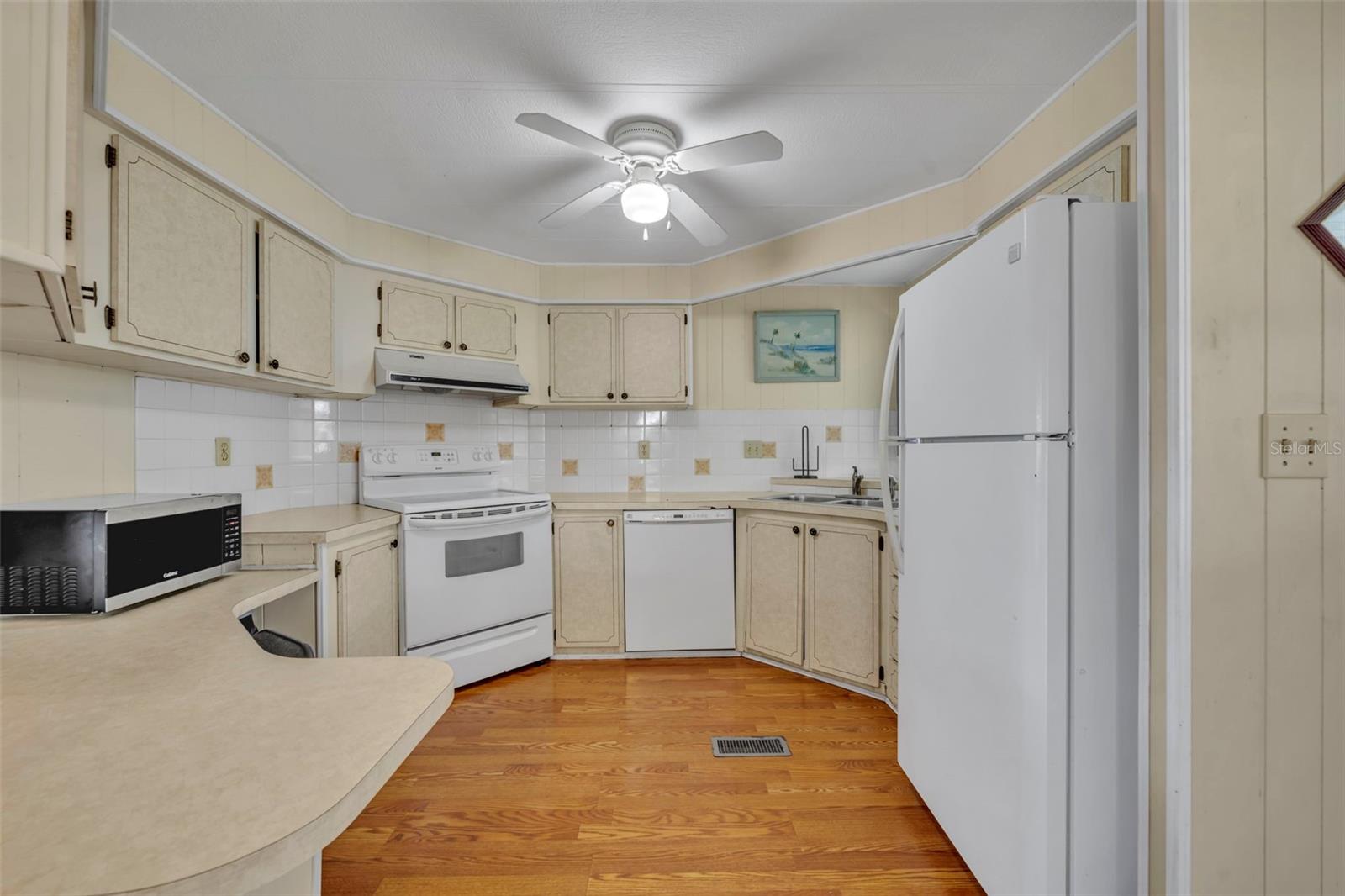 Image 11 of 46 For 278 Kelou Court