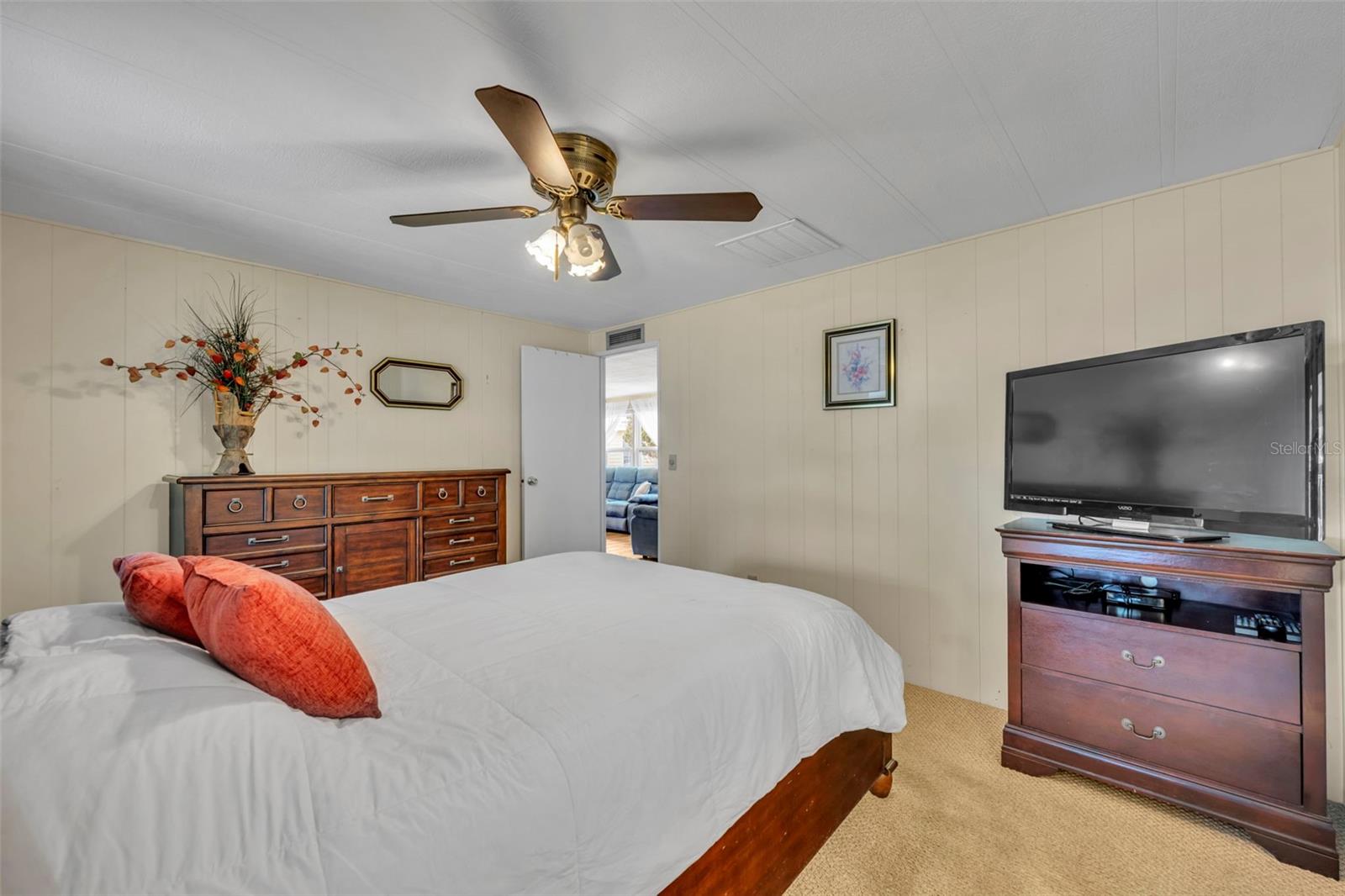 Image 19 of 46 For 278 Kelou Court