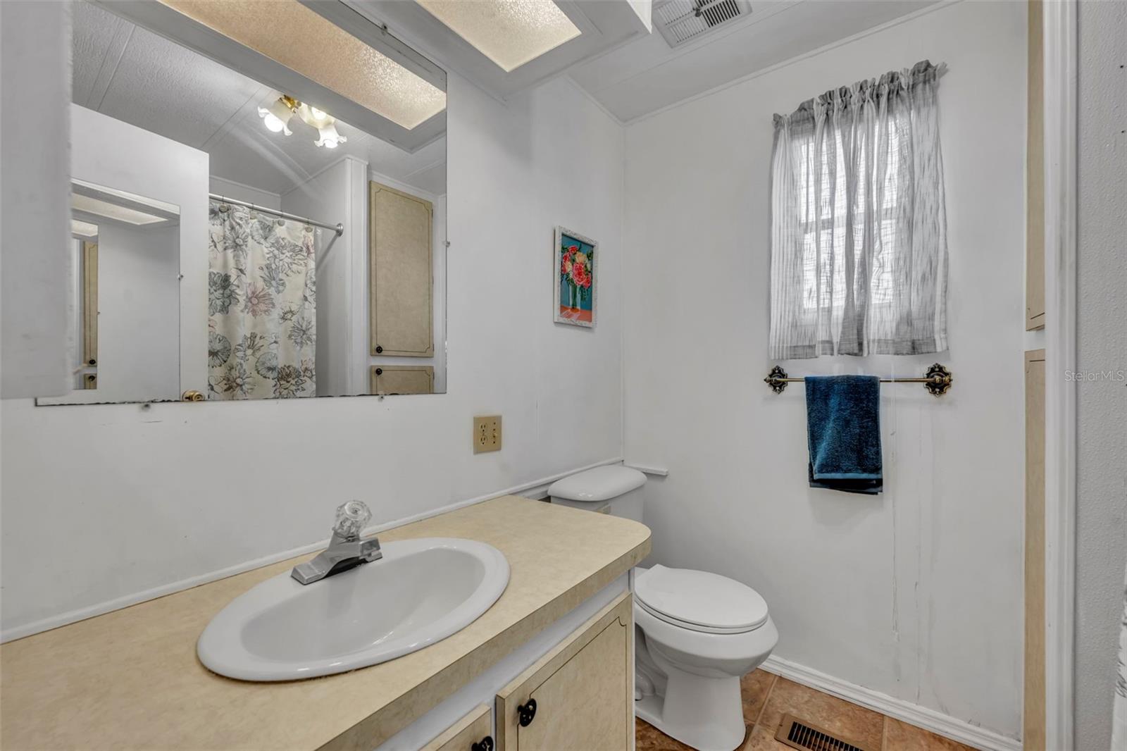 Image 20 of 46 For 278 Kelou Court