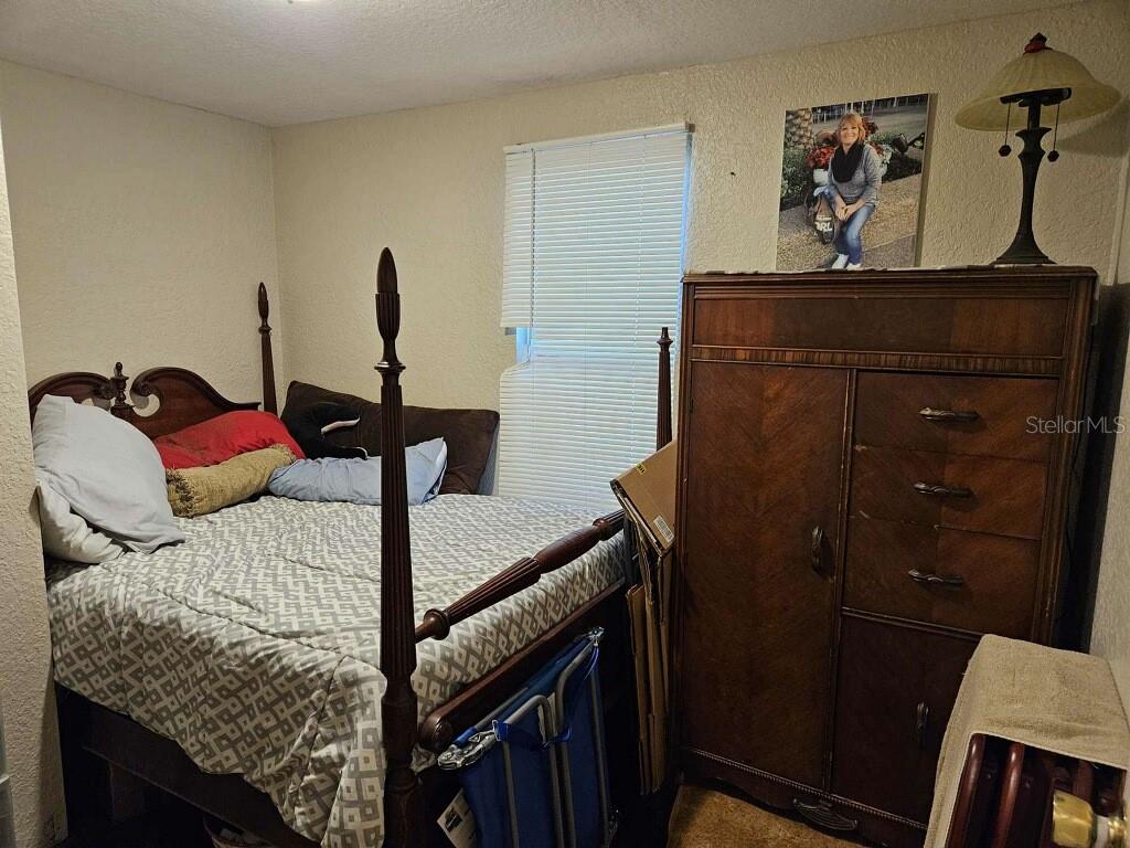 Image 7 of 10 For 877 Anderson Avenue