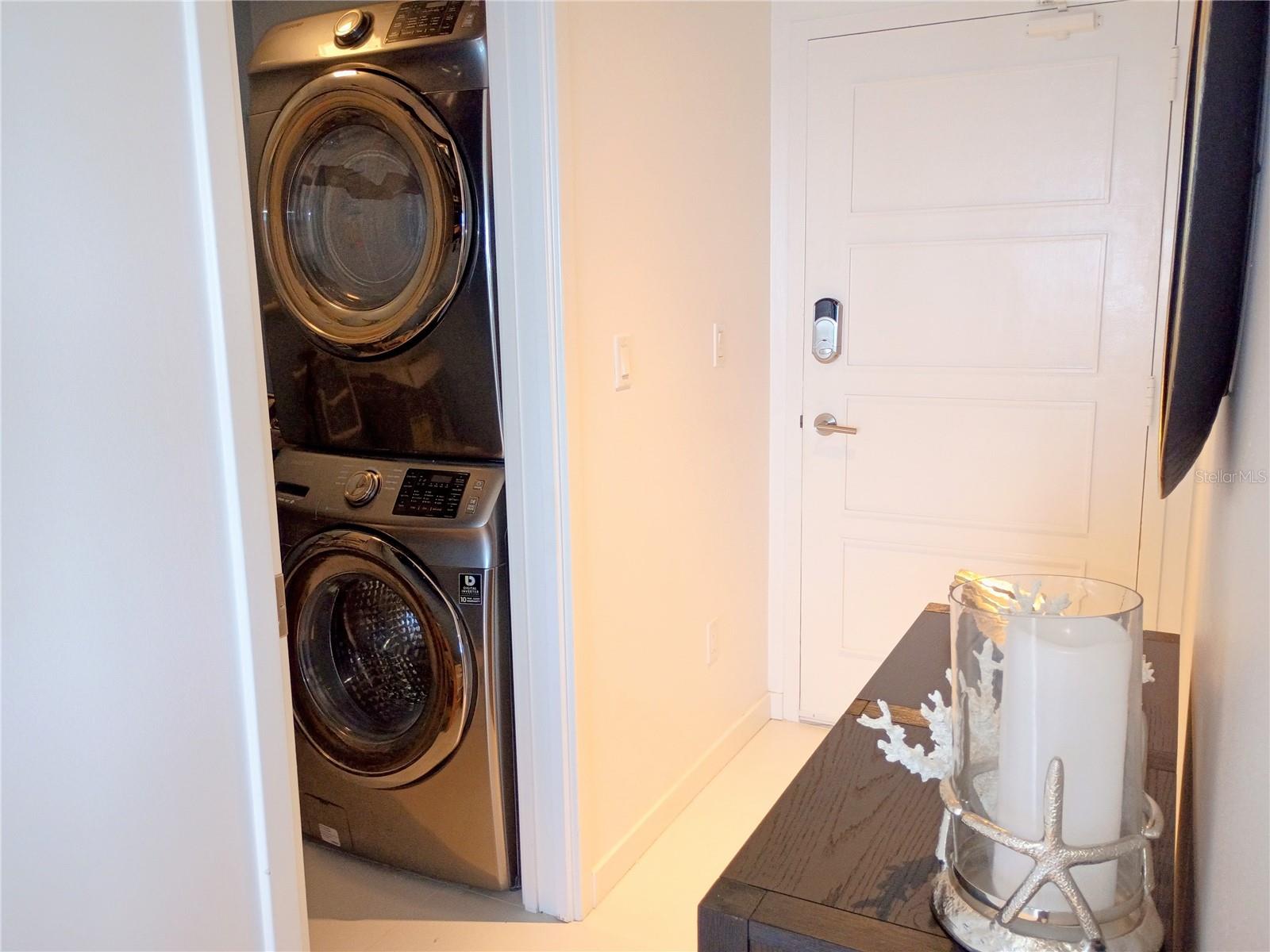 Image 10 of 30 For 2900 Atlantic Avenue 2001