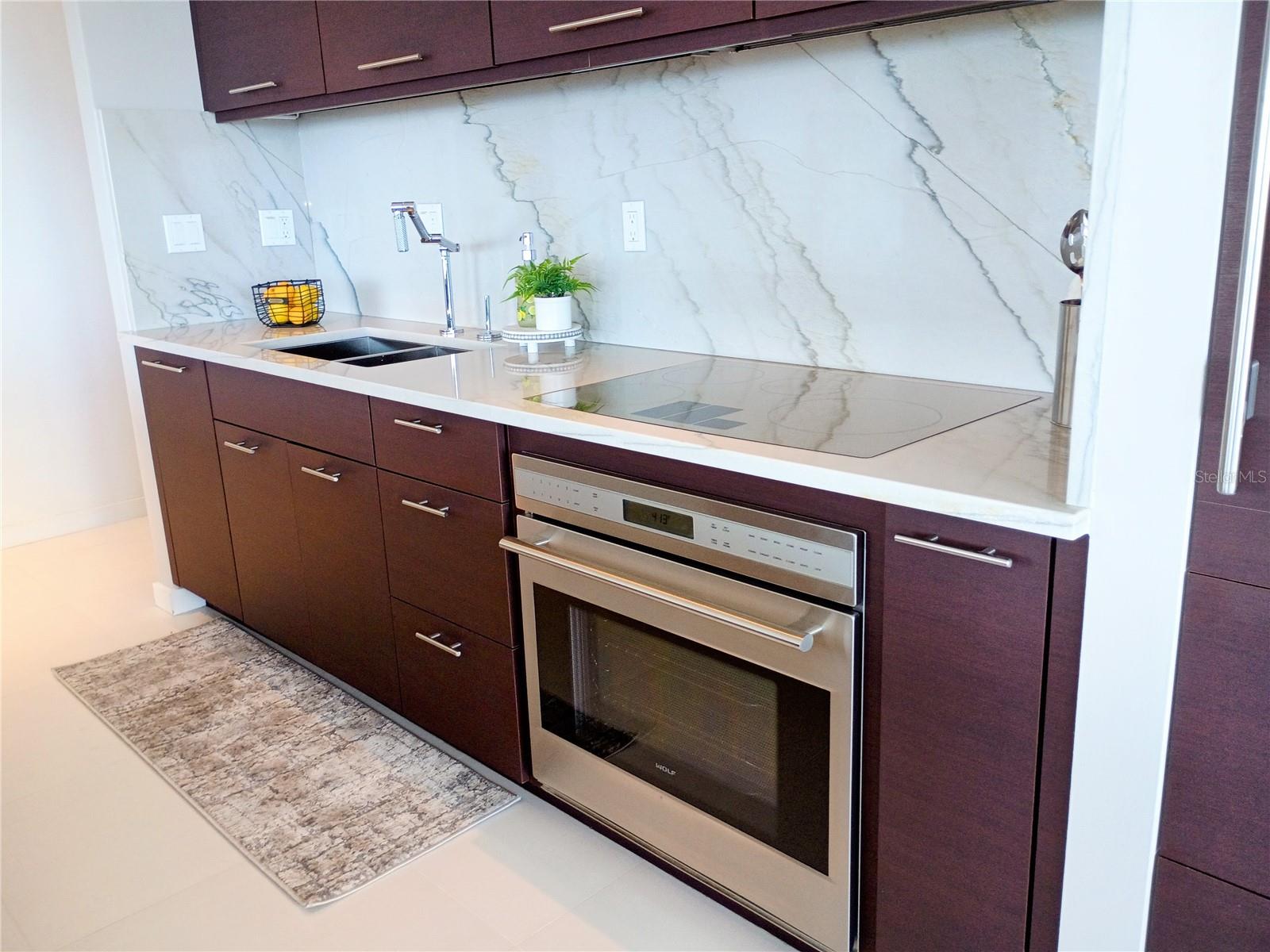 Image 9 of 30 For 2900 Atlantic Avenue 2001