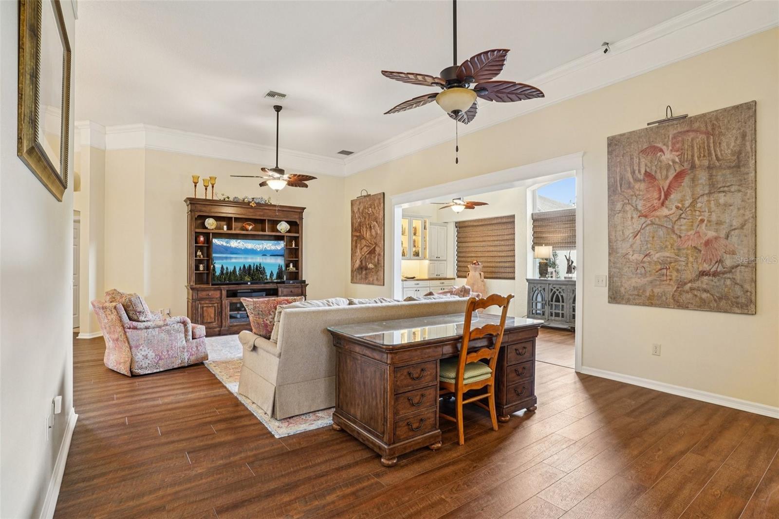 Image 17 of 49 For 1902 Franco Place