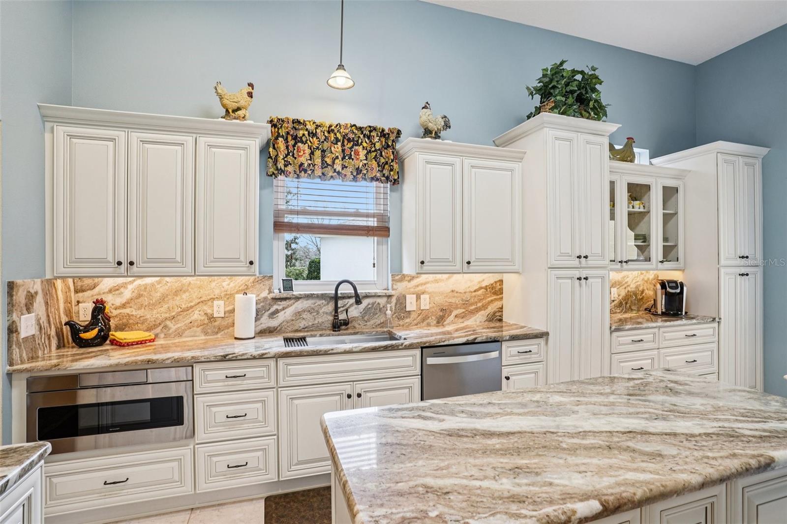 Image 22 of 49 For 1902 Franco Place