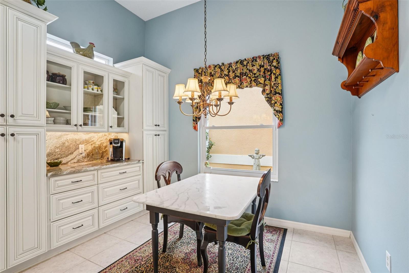 Image 24 of 49 For 1902 Franco Place