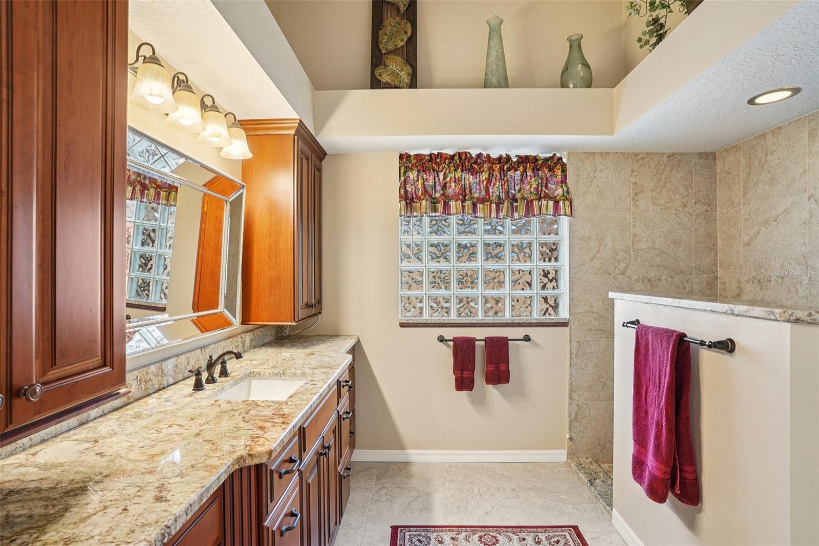 Image 31 of 49 For 1902 Franco Place