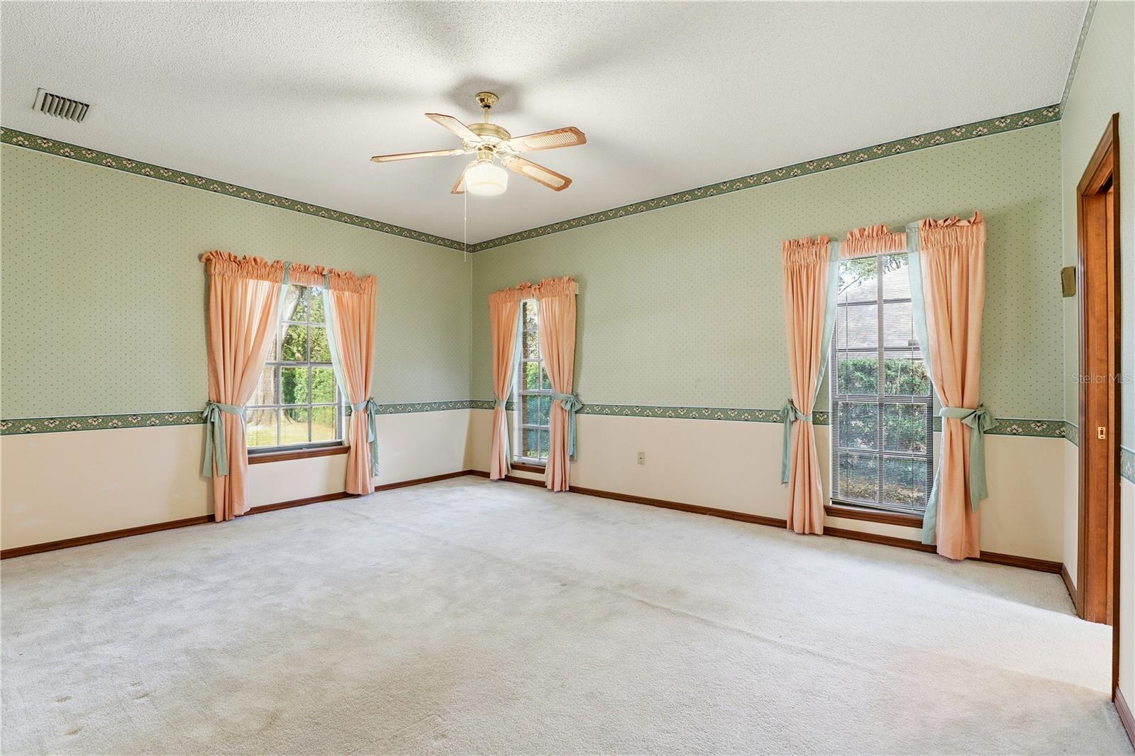 Image 27 of 67 For 11472 Park Avenue Ne