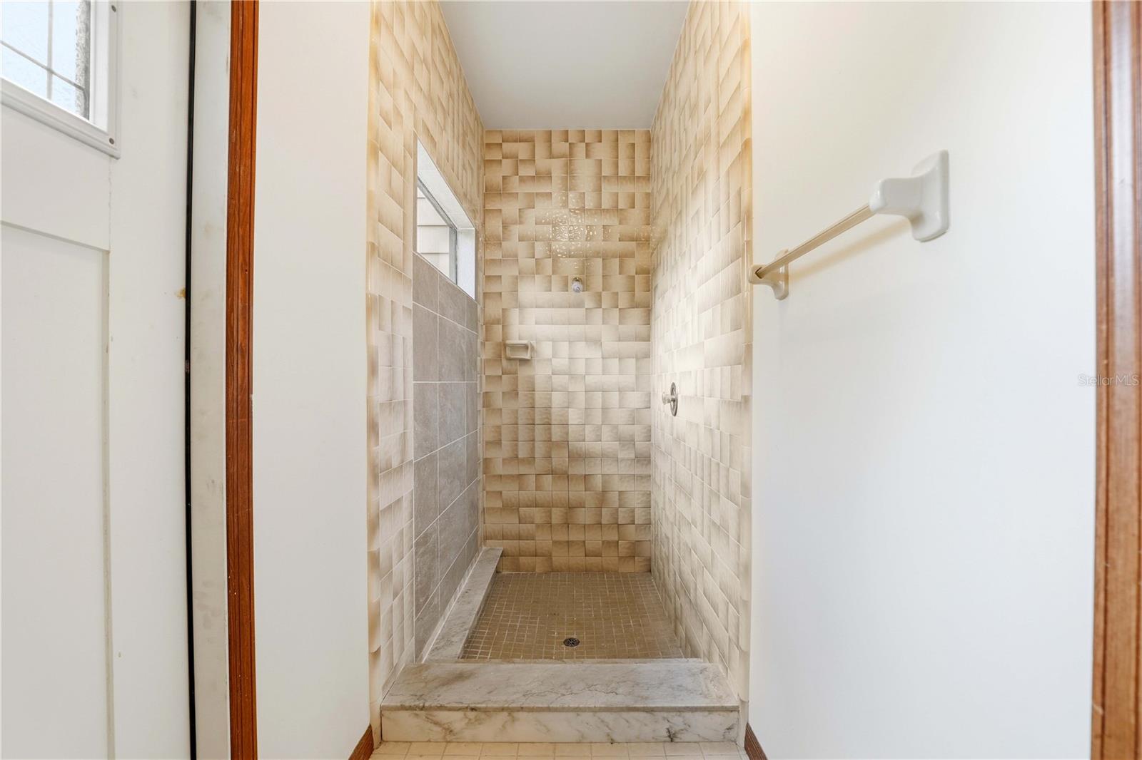 Image 31 of 67 For 11472 Park Avenue Ne