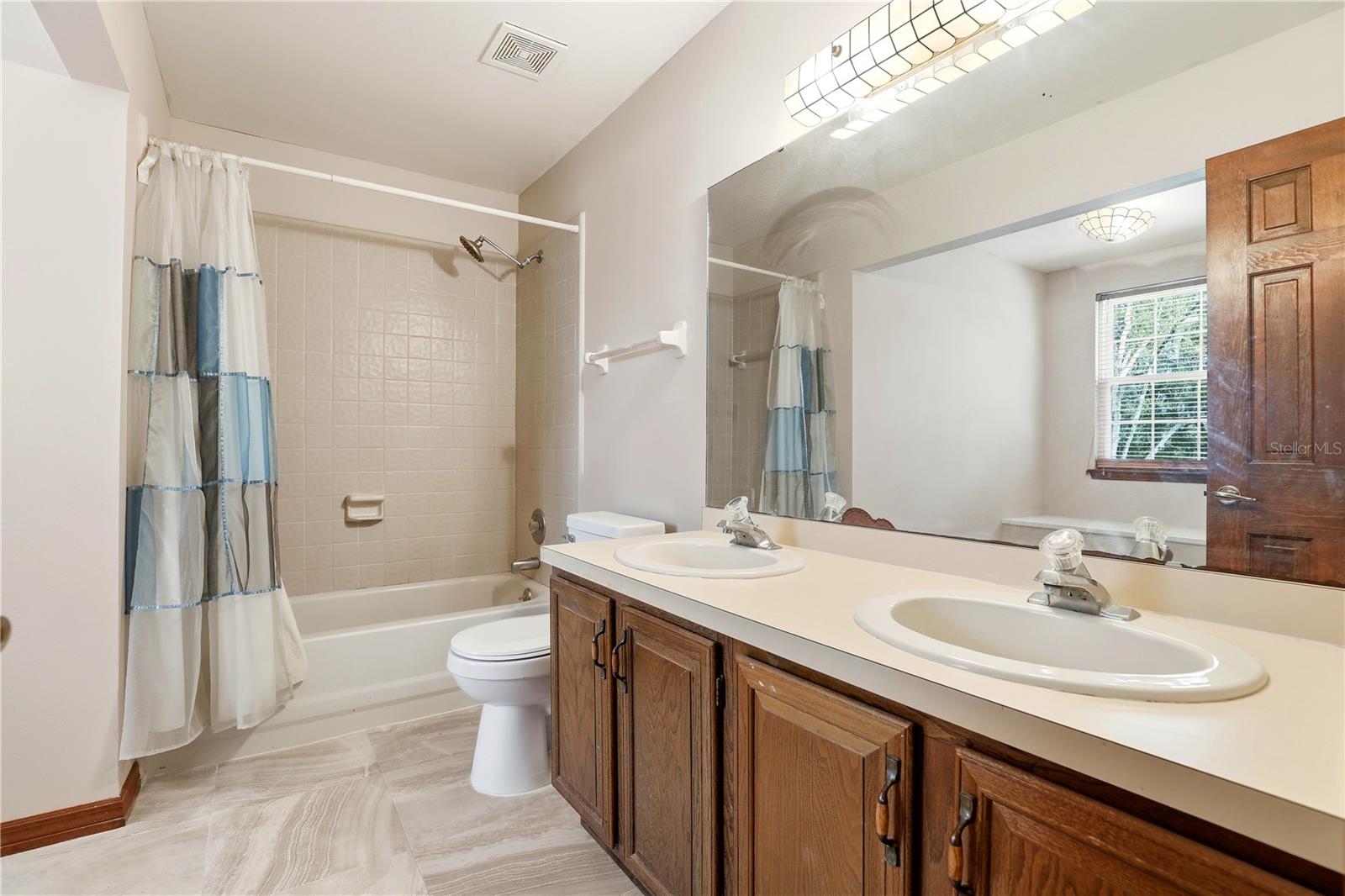 Image 39 of 67 For 11472 Park Avenue Ne