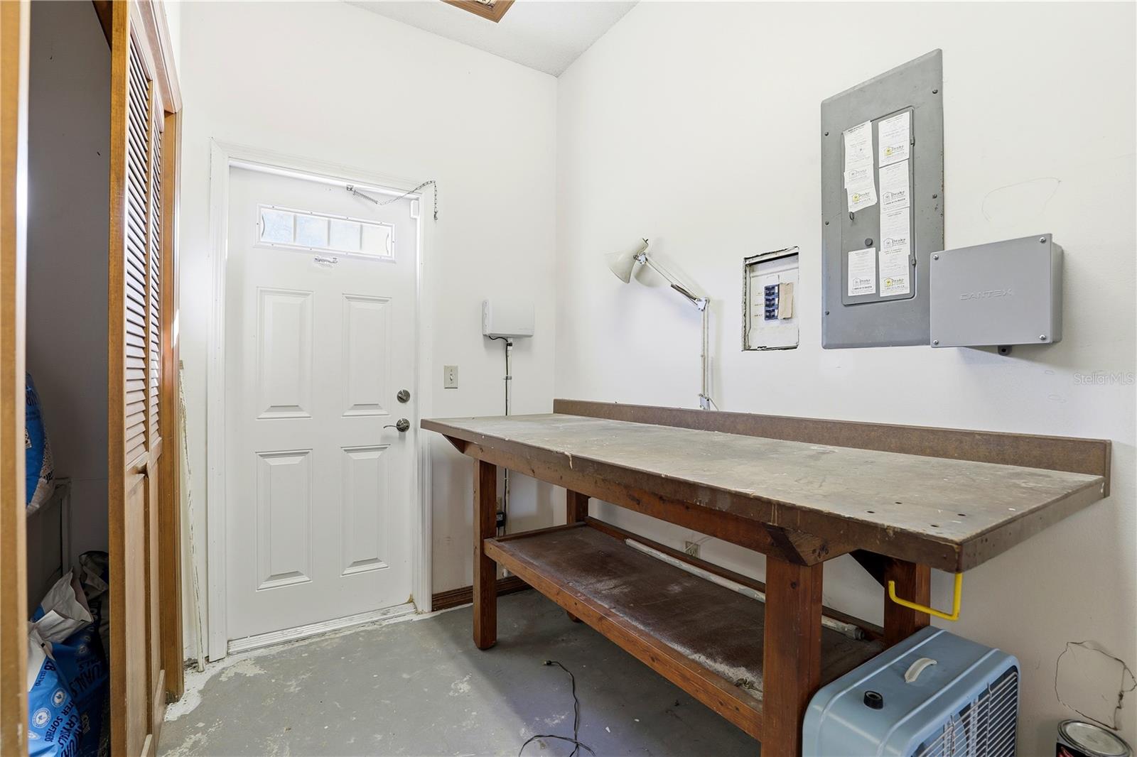 Image 43 of 67 For 11472 Park Avenue Ne