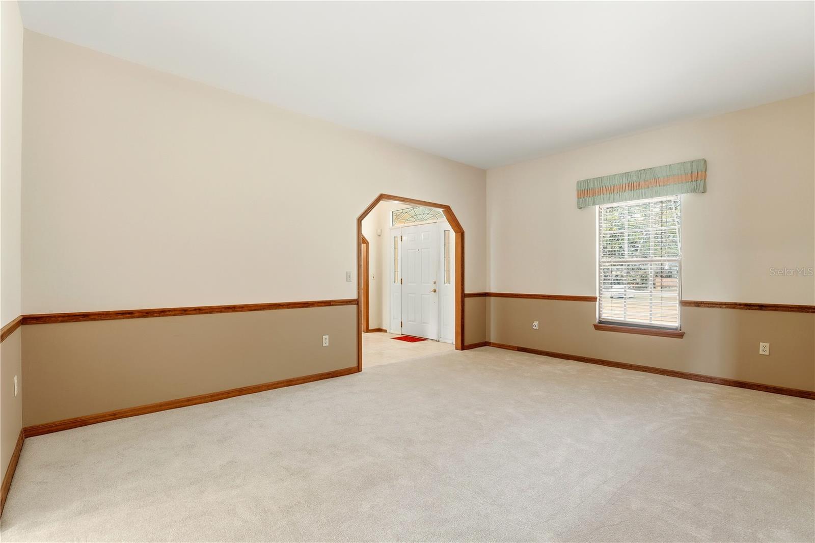 Image 9 of 67 For 11472 Park Avenue Ne