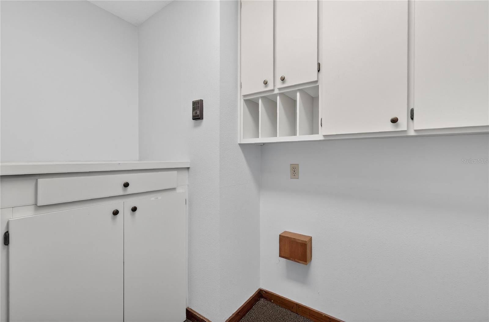 Image 21 of 29 For 708 Lee Street