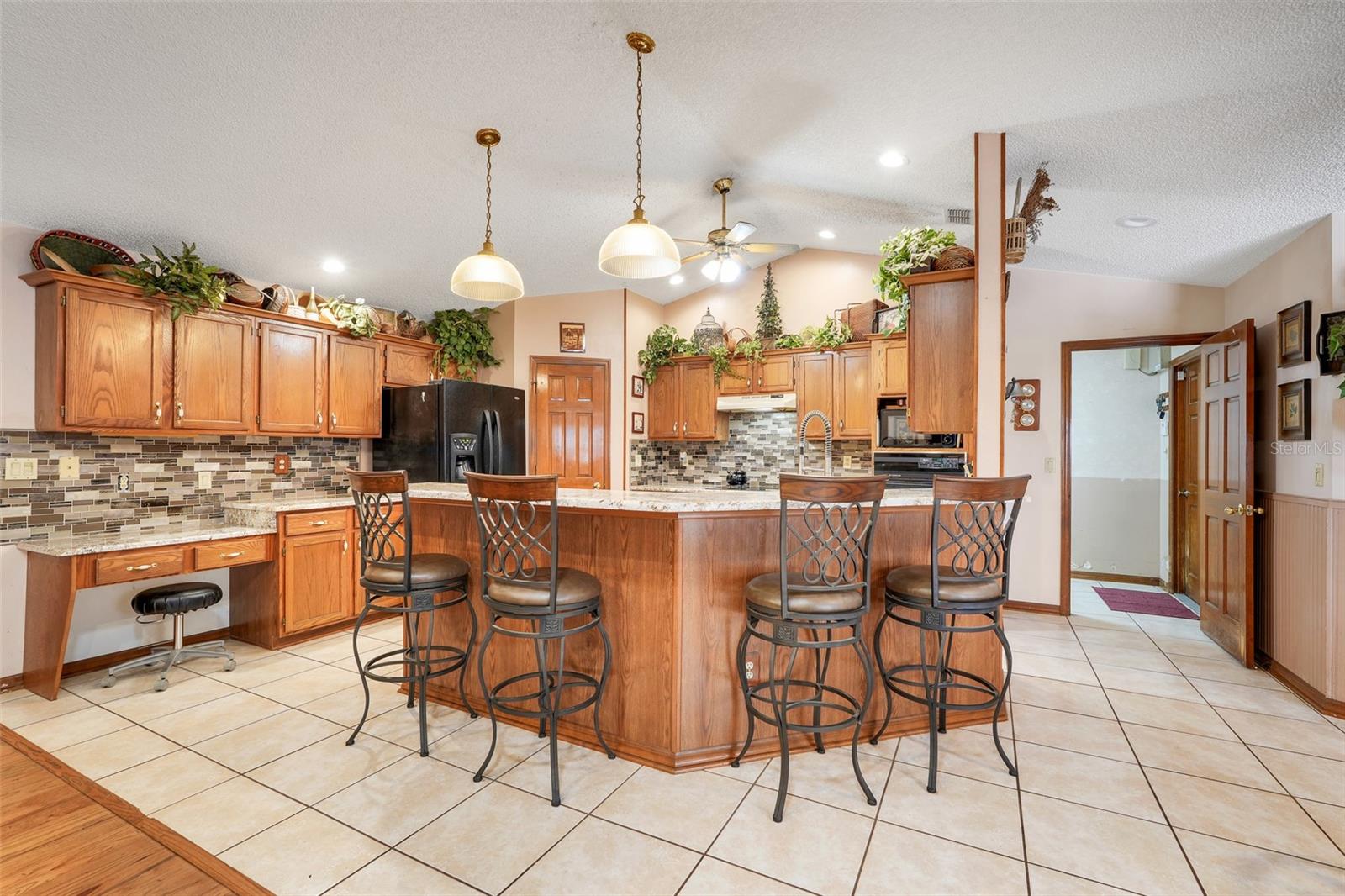 Image 15 of 52 For 17200 Peru Road