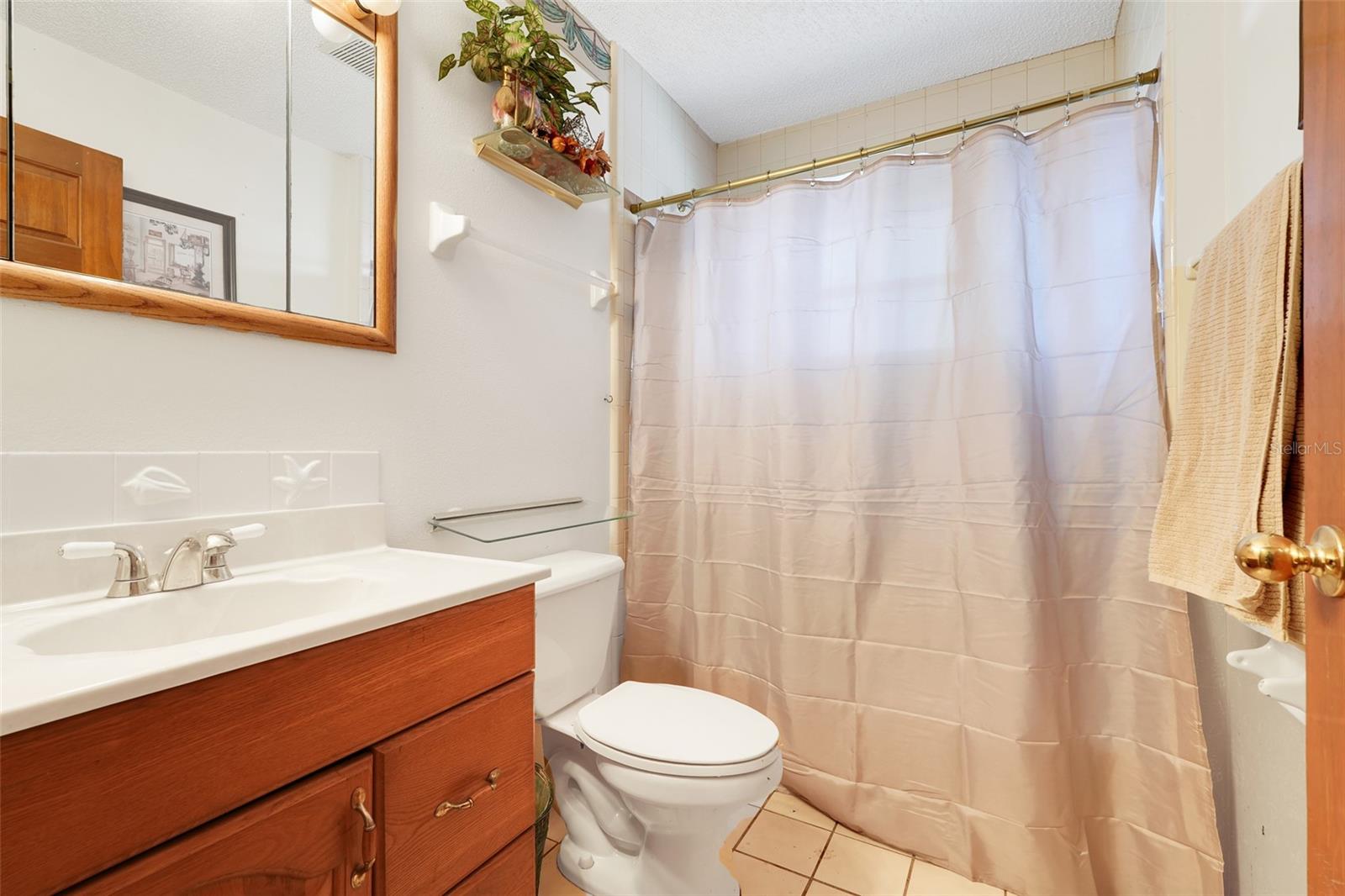 Image 28 of 52 For 17200 Peru Road