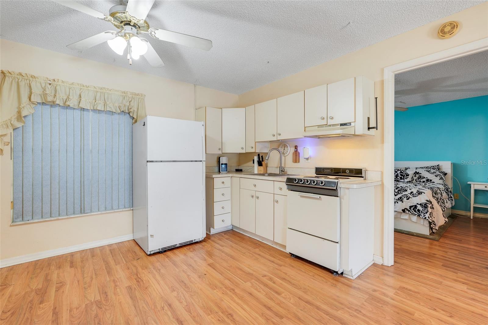 Image 33 of 52 For 17200 Peru Road