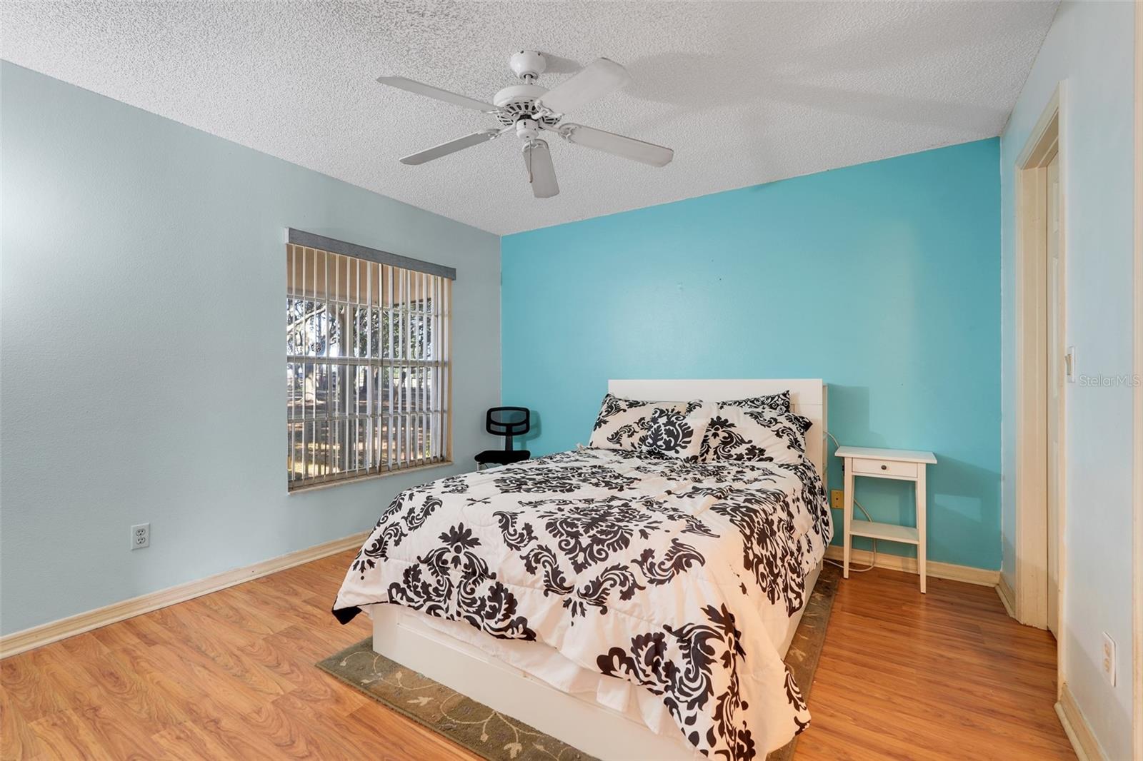 Image 34 of 52 For 17200 Peru Road