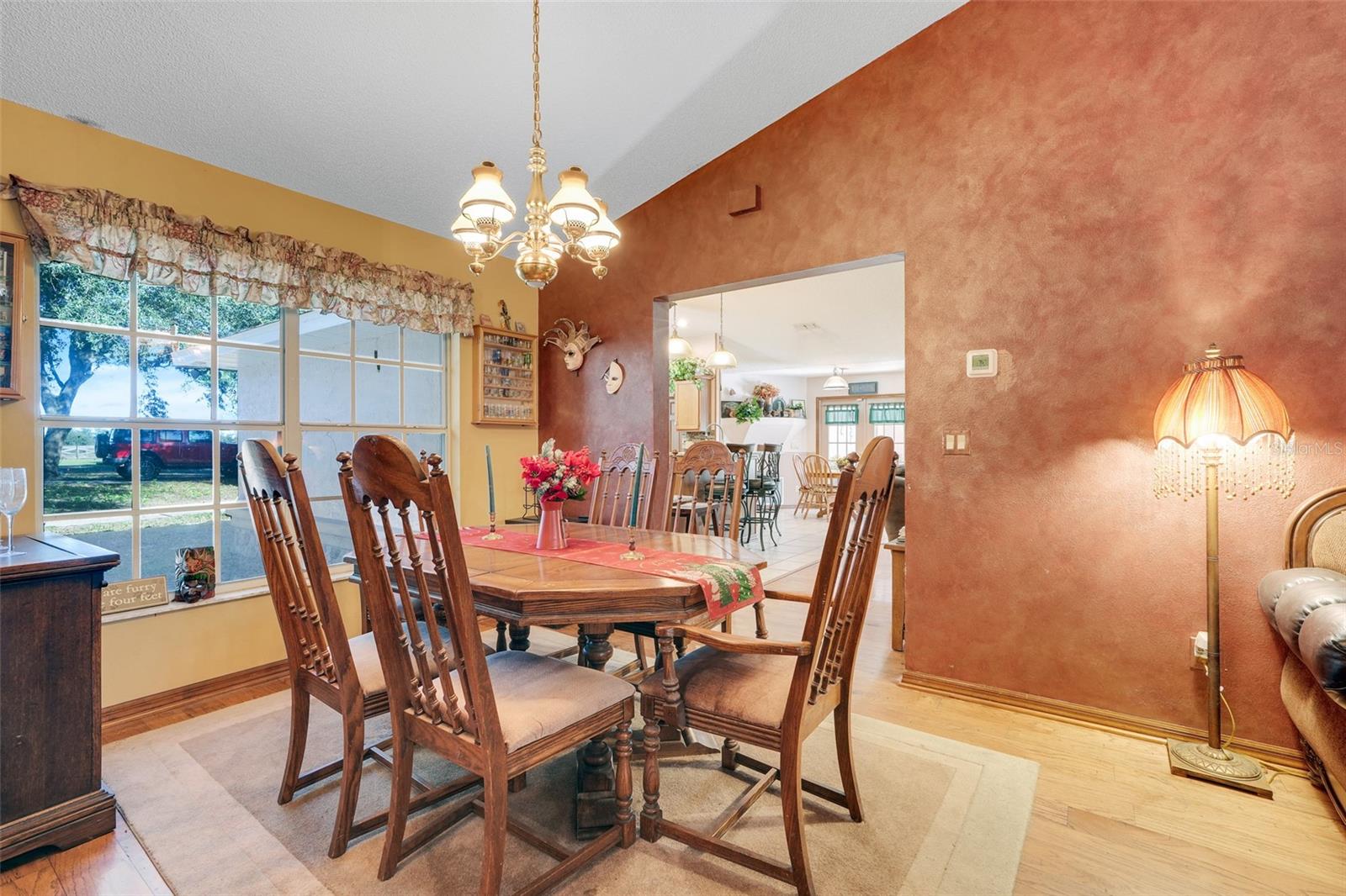 Image 8 of 52 For 17200 Peru Road