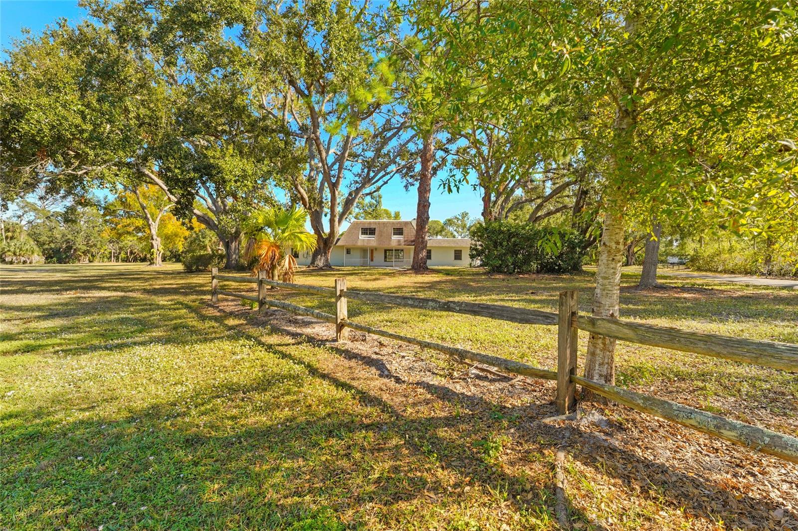 Details for 1250 New Forest Circle, NOKOMIS, FL 34275