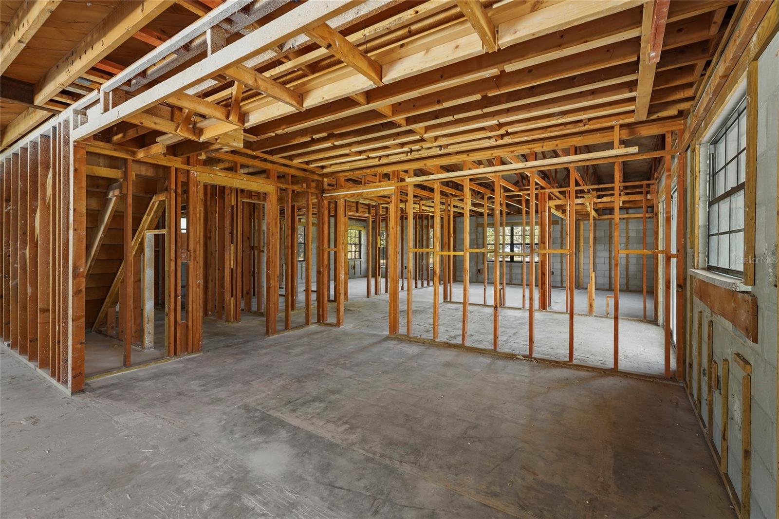 Image 17 of 44 For 1250 New Forest Circle