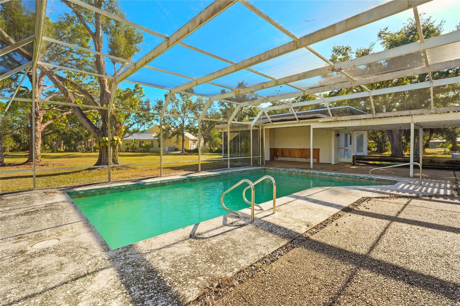 Image 25 of 44 For 1250 New Forest Circle