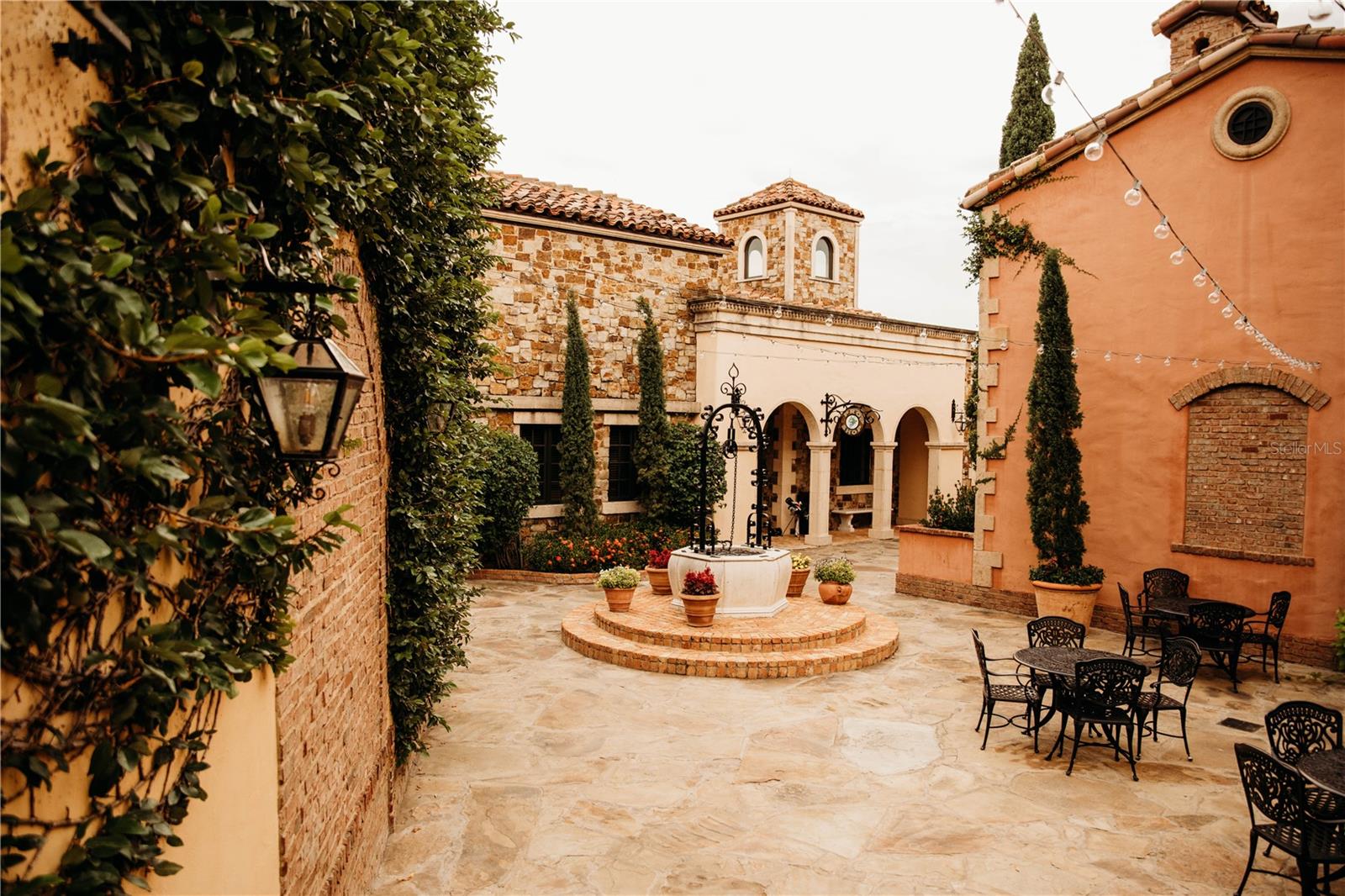 Image 8 of 11 For 15825 Vetta Drive